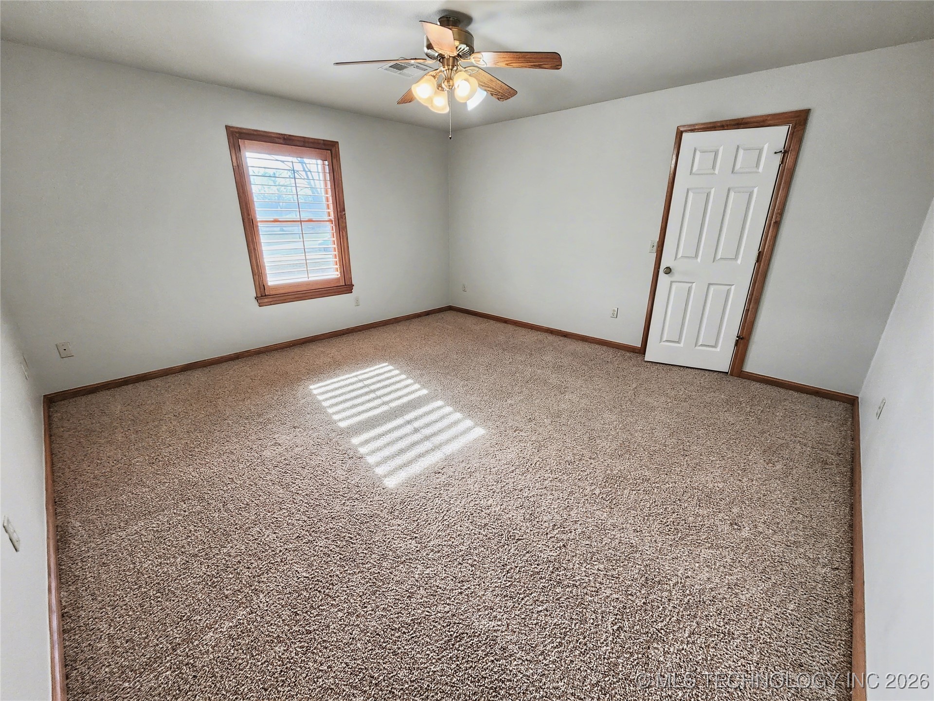 607 Sterling Hills Drive Property Photo 73