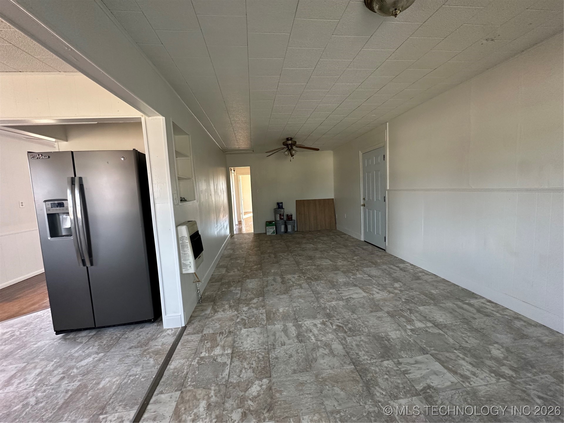 301 S Hickory Property Photo 6