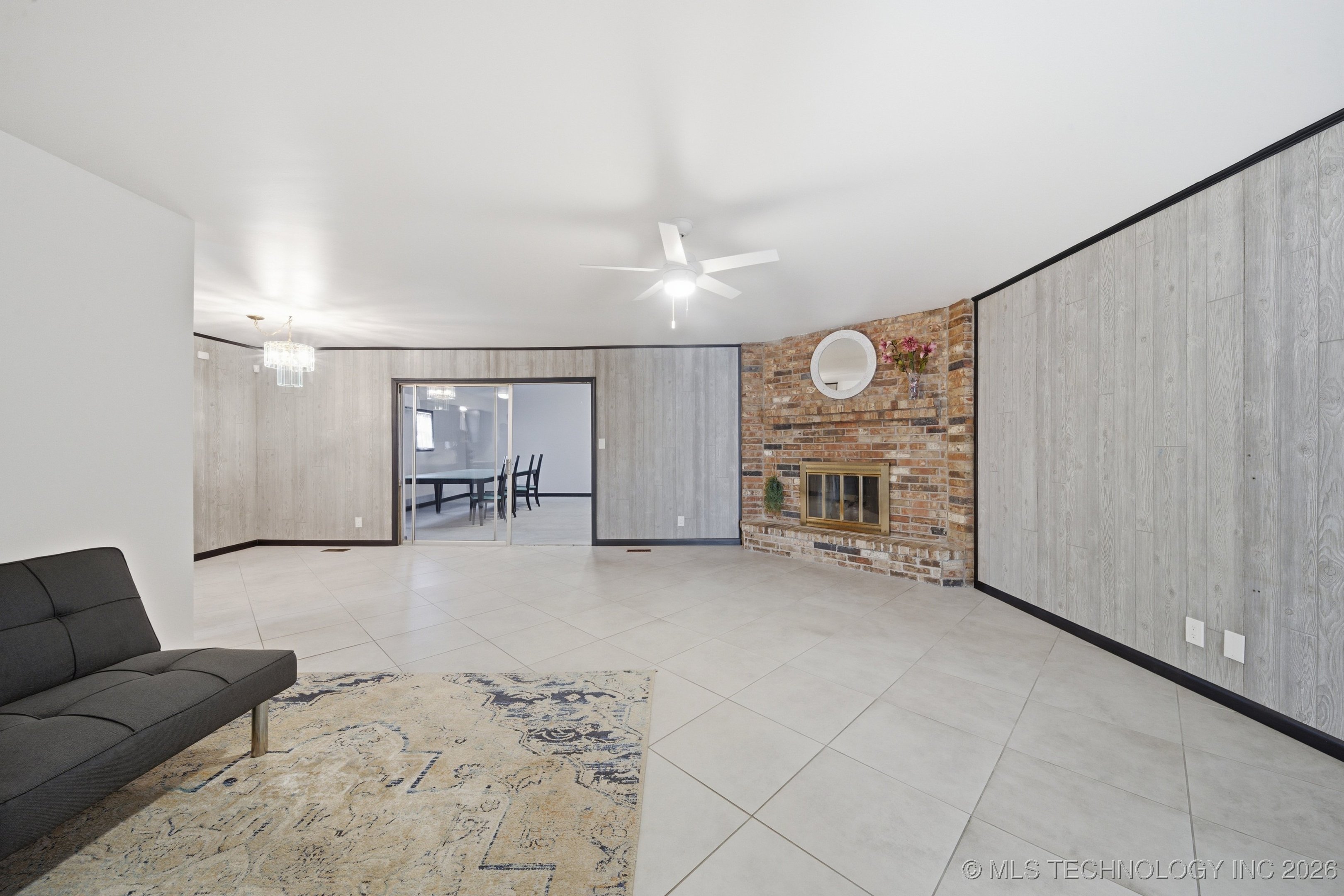 10837 E 26th Place Property Photo 6