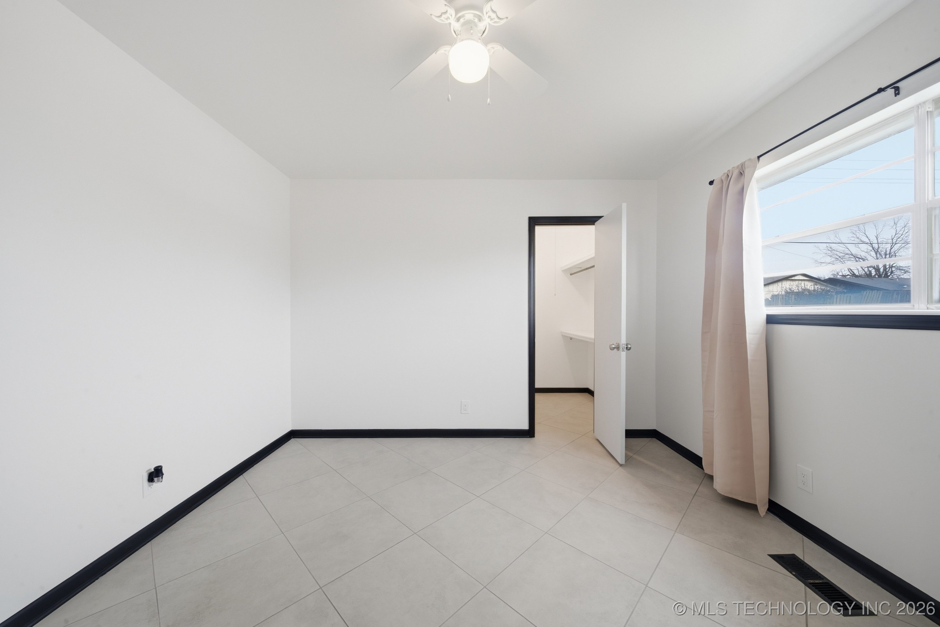 10837 E 26th Place Property Photo 22