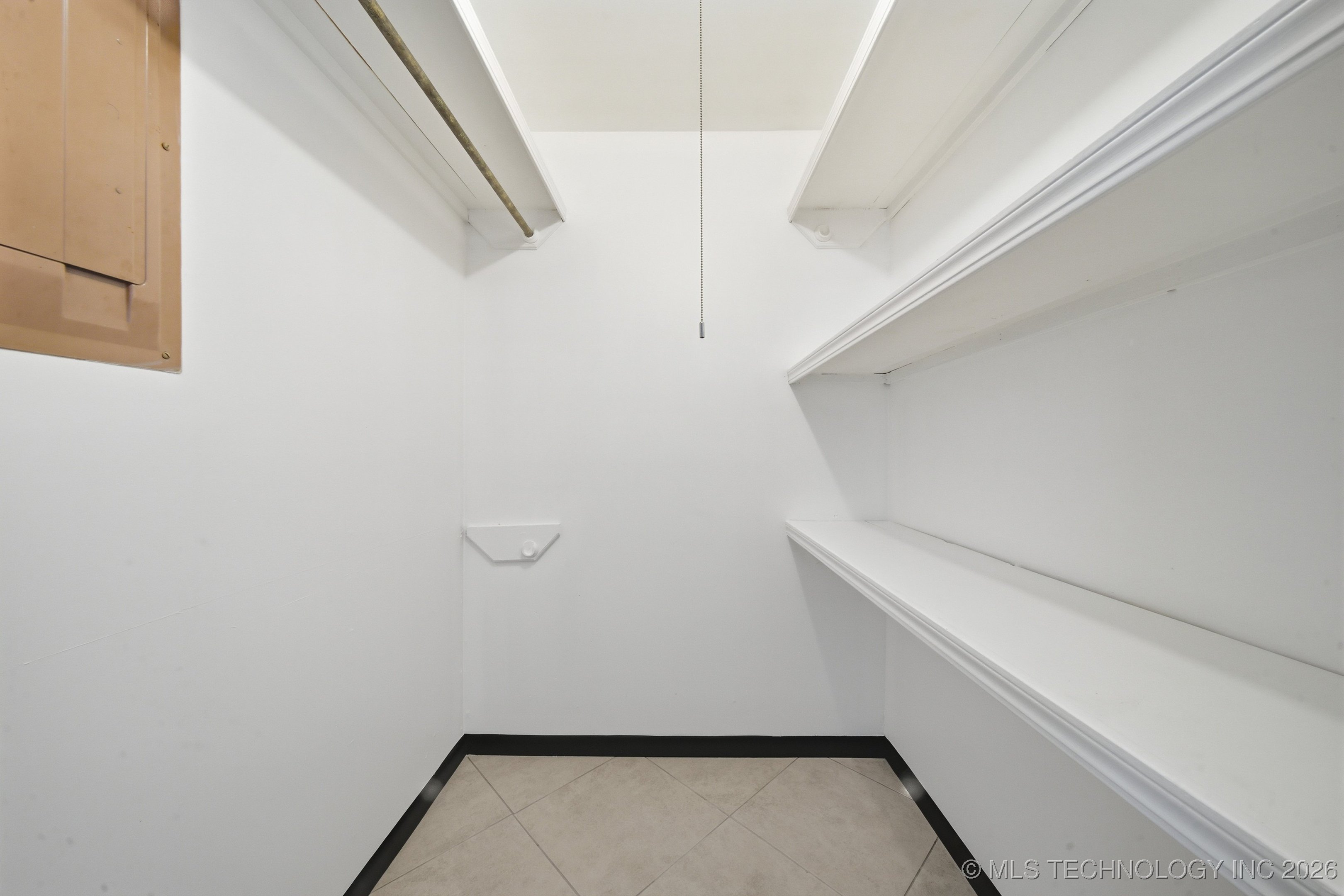 10837 E 26th Place Property Photo 27