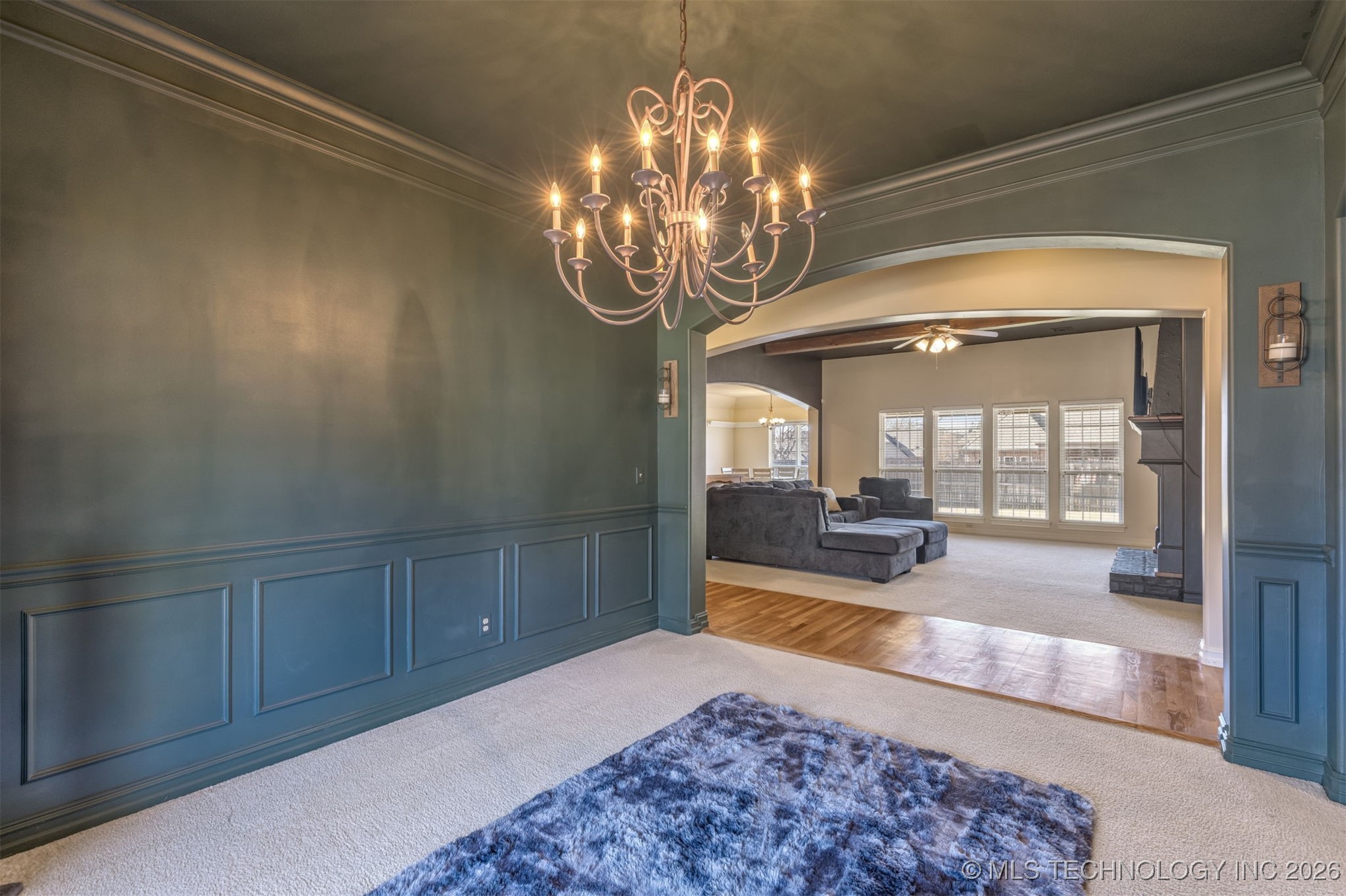 2324 S Kalanchoe Avenue Property Photo 14