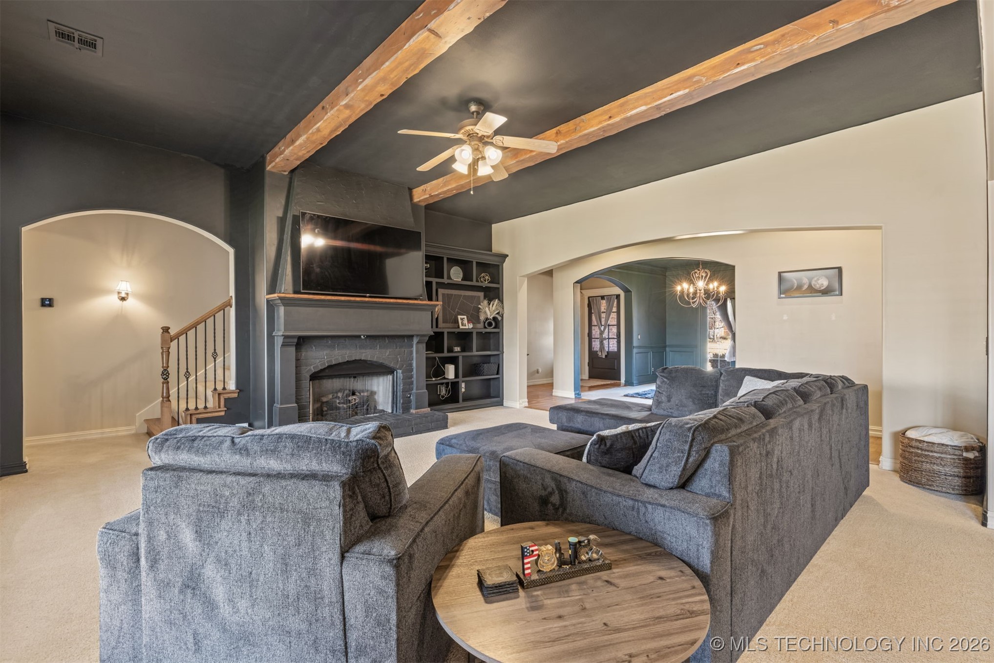 2324 S Kalanchoe Avenue Property Photo 18