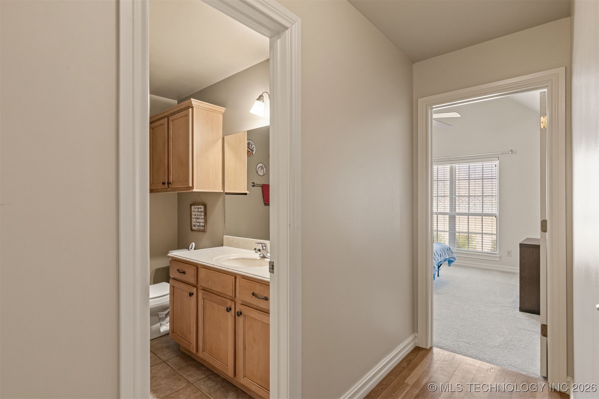 2324 S Kalanchoe Avenue Property Photo 30