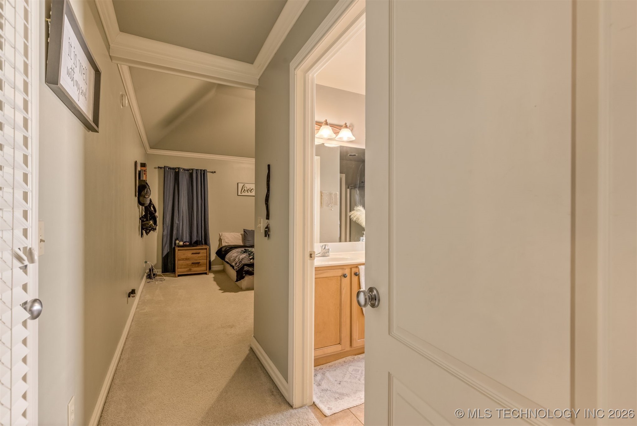 2324 S Kalanchoe Avenue Property Photo 36