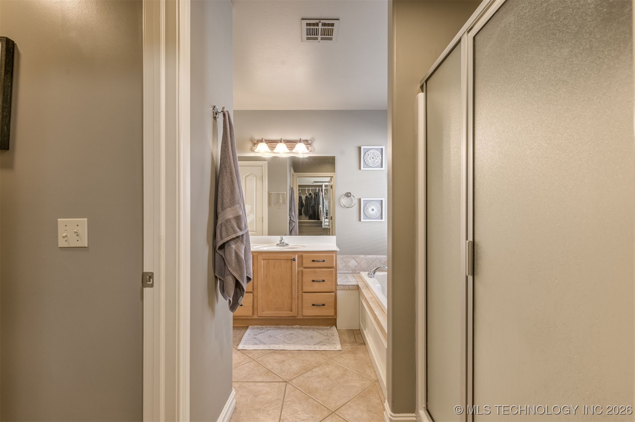 2324 S Kalanchoe Avenue Property Photo 42