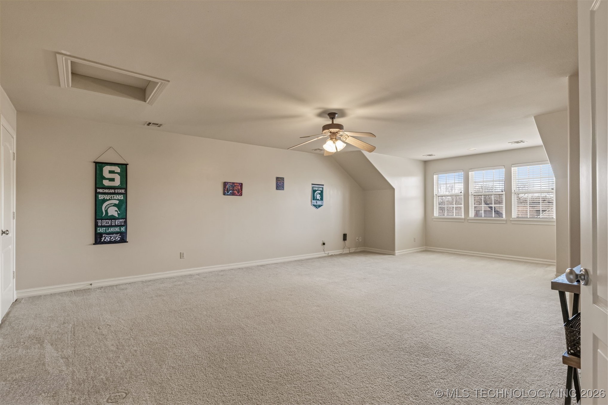 2324 S Kalanchoe Avenue Property Photo 44