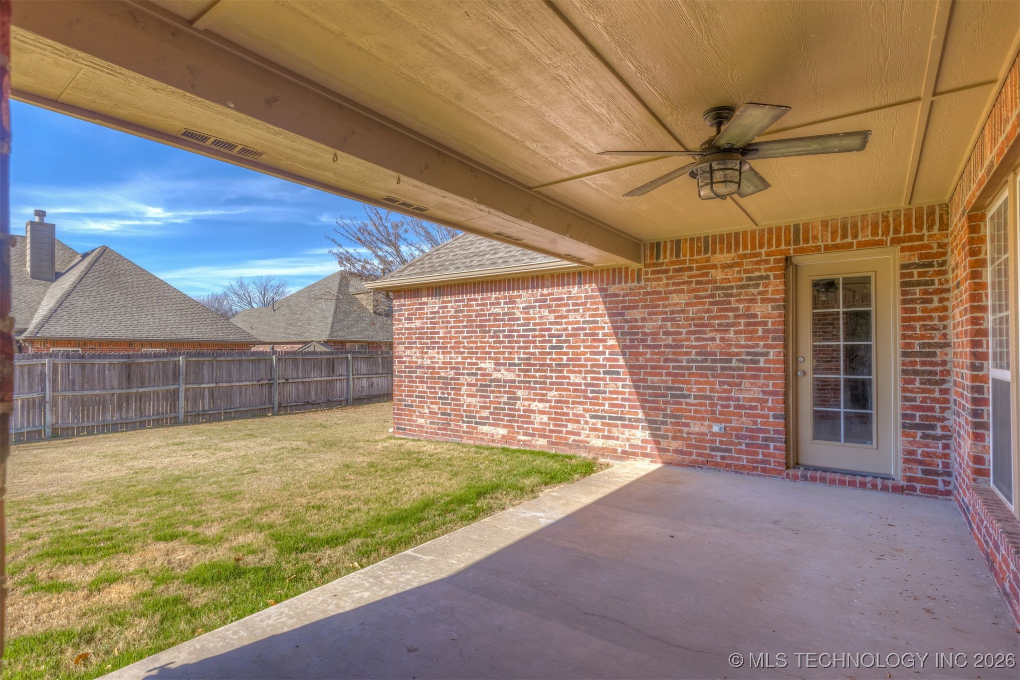 2324 S Kalanchoe Avenue Property Photo 47