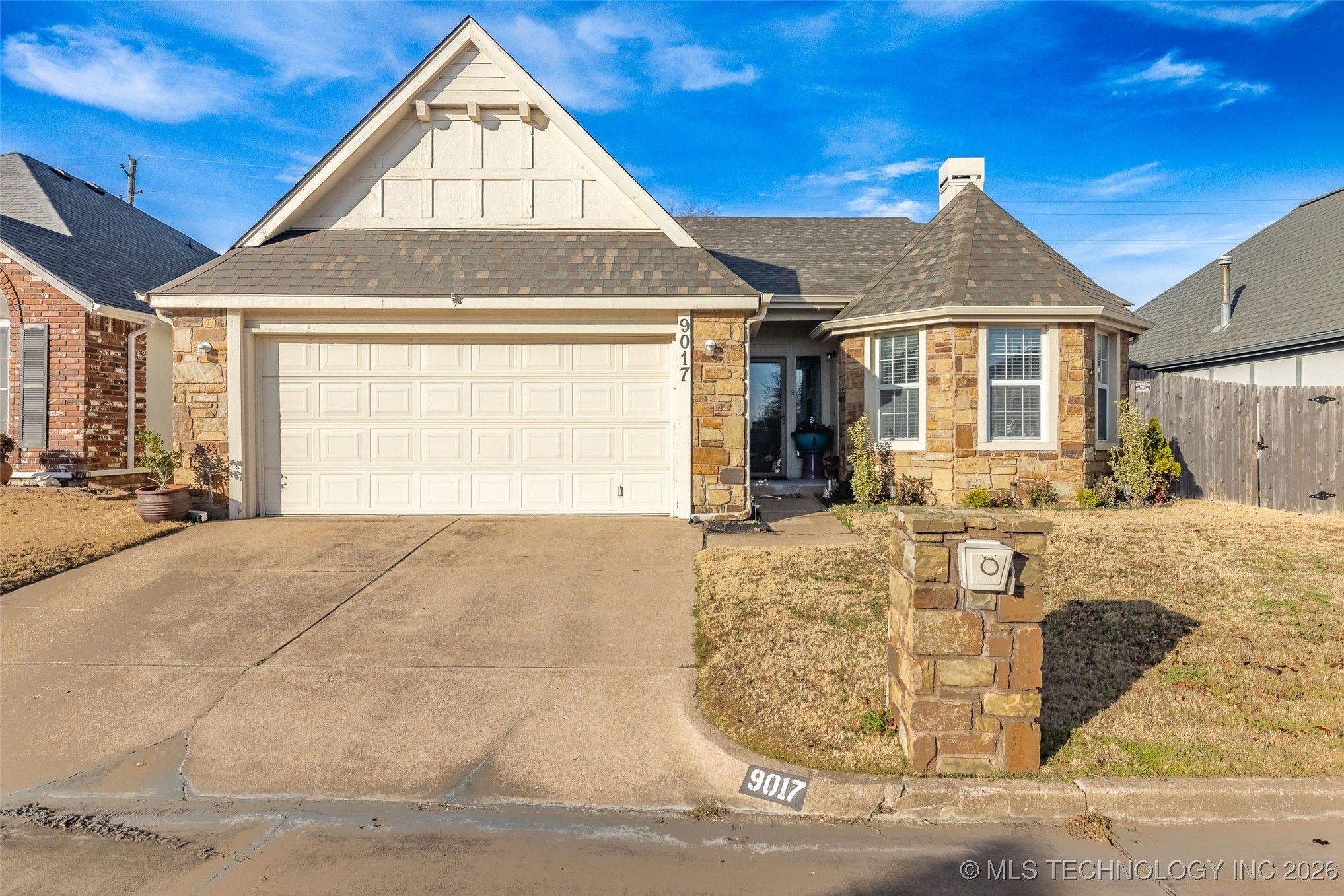 9017 E 63rd Street Property Photo 1