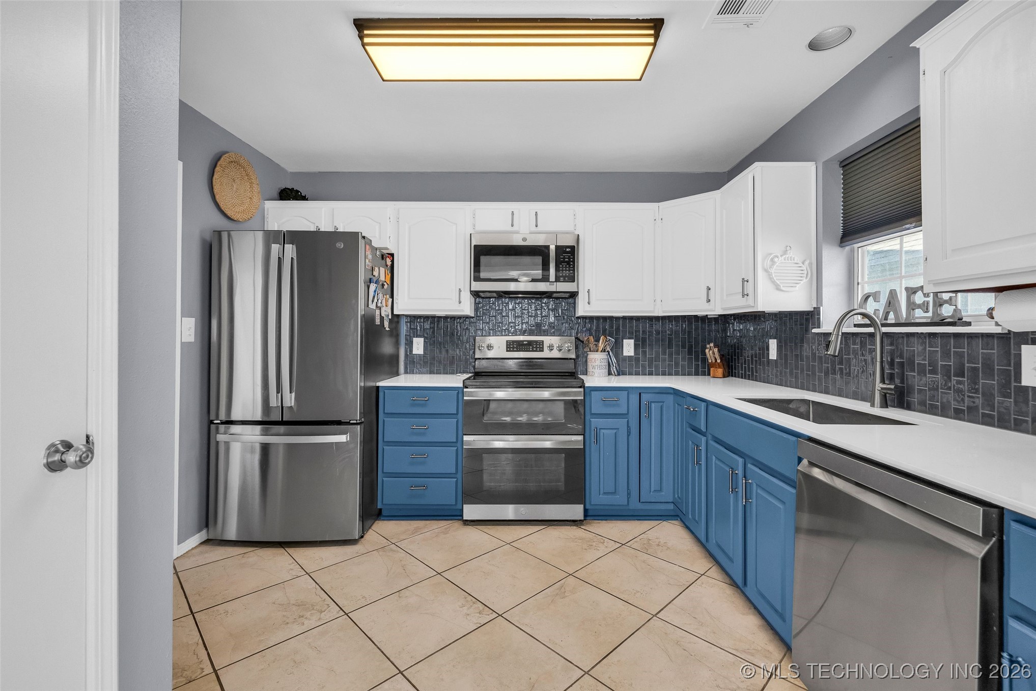 9017 E 63rd Street Property Photo 24