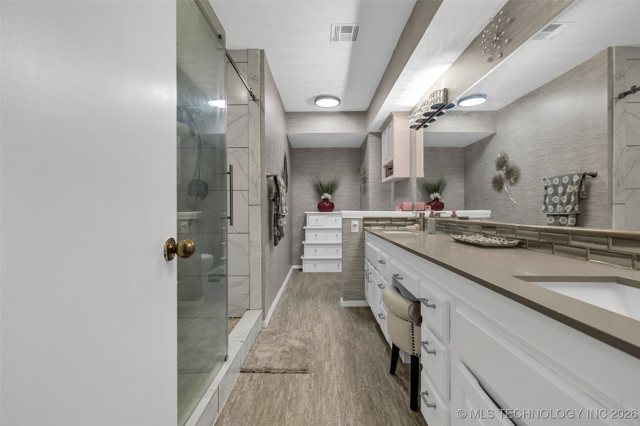 9017 E 63rd Street Property Photo 33