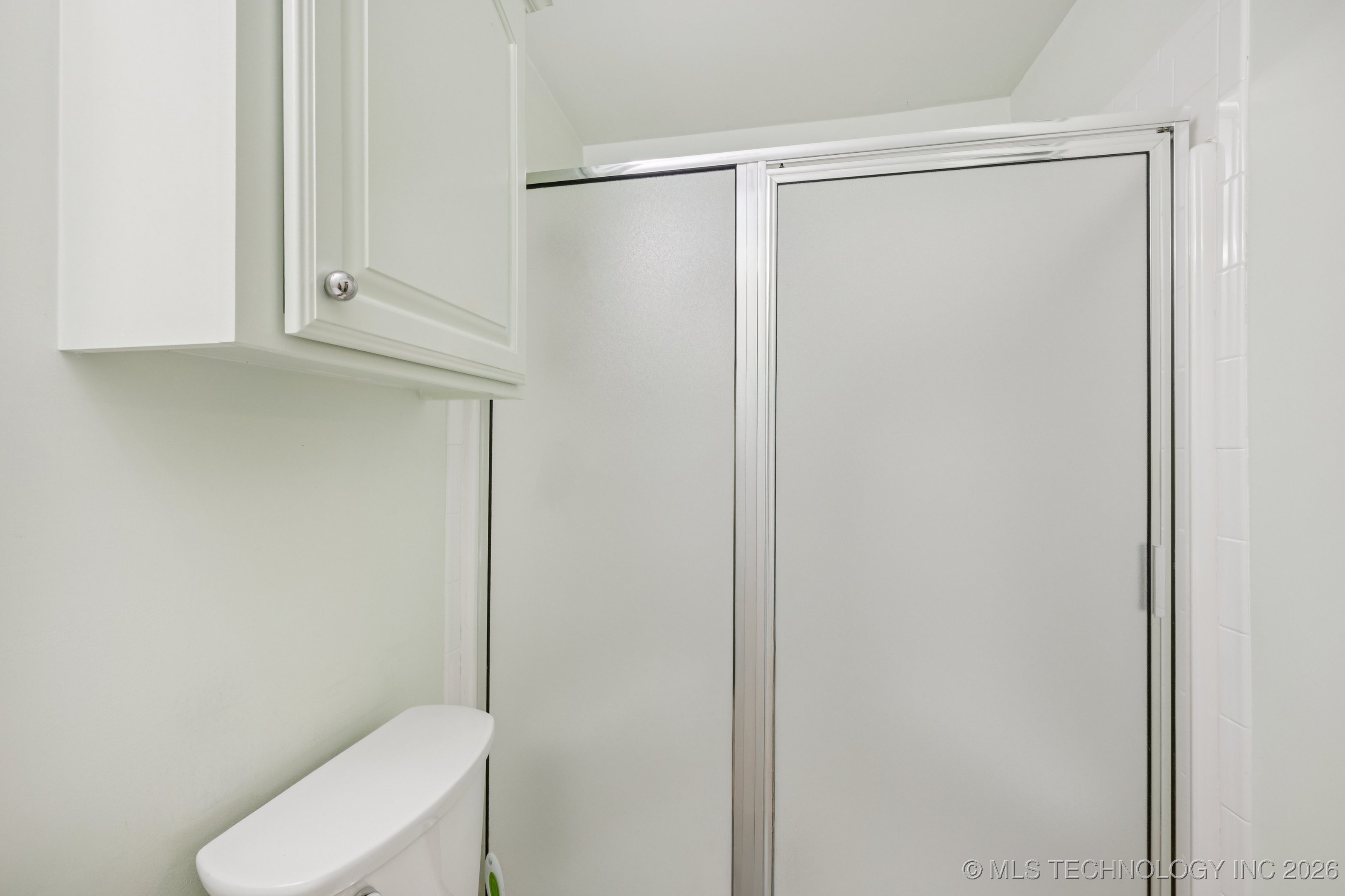 315 Savannah Park Street Property Photo 23