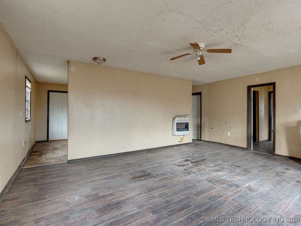 931 N Cherry Street Property Photo 3