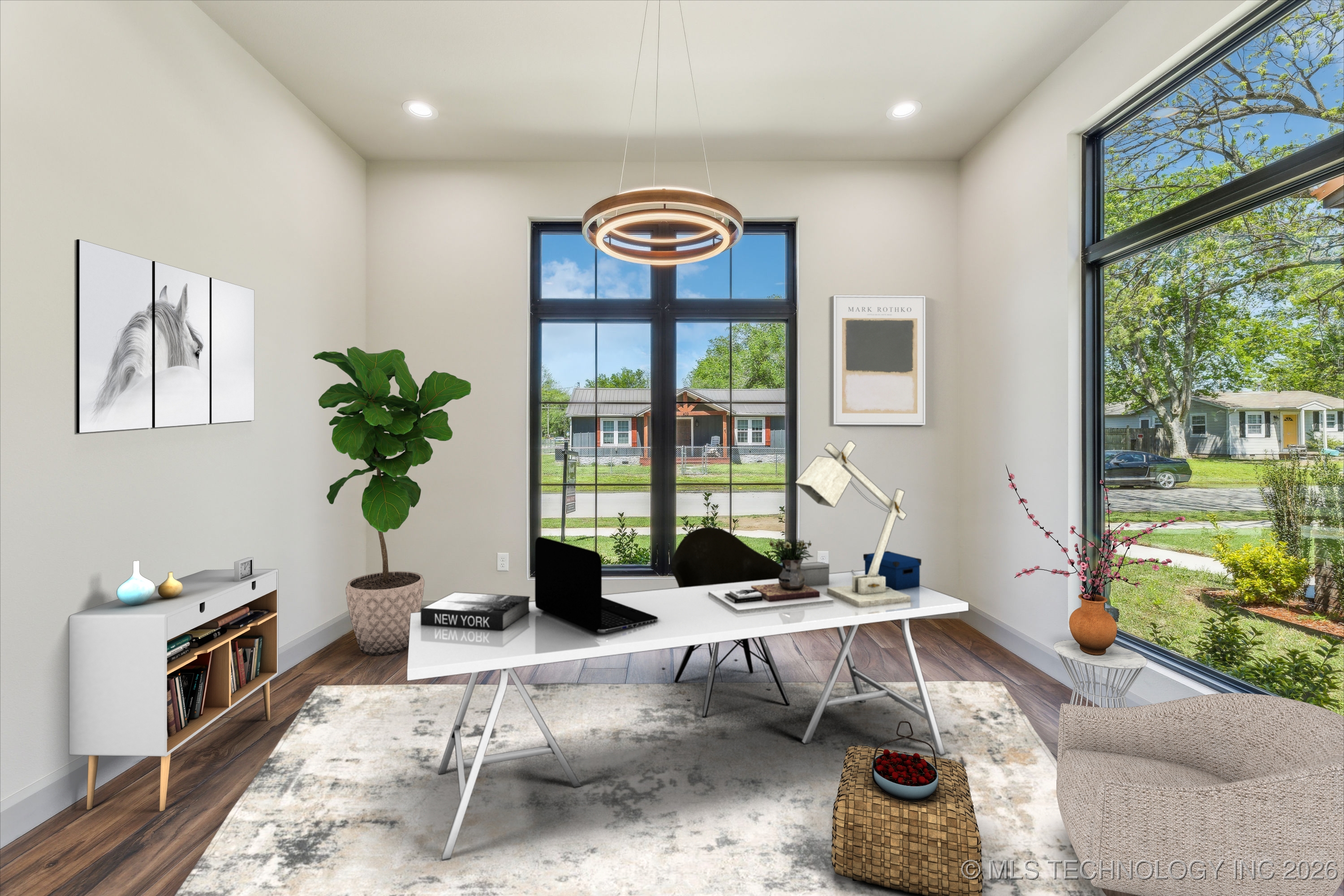 425 W Ft Worth Street Property Photo 19