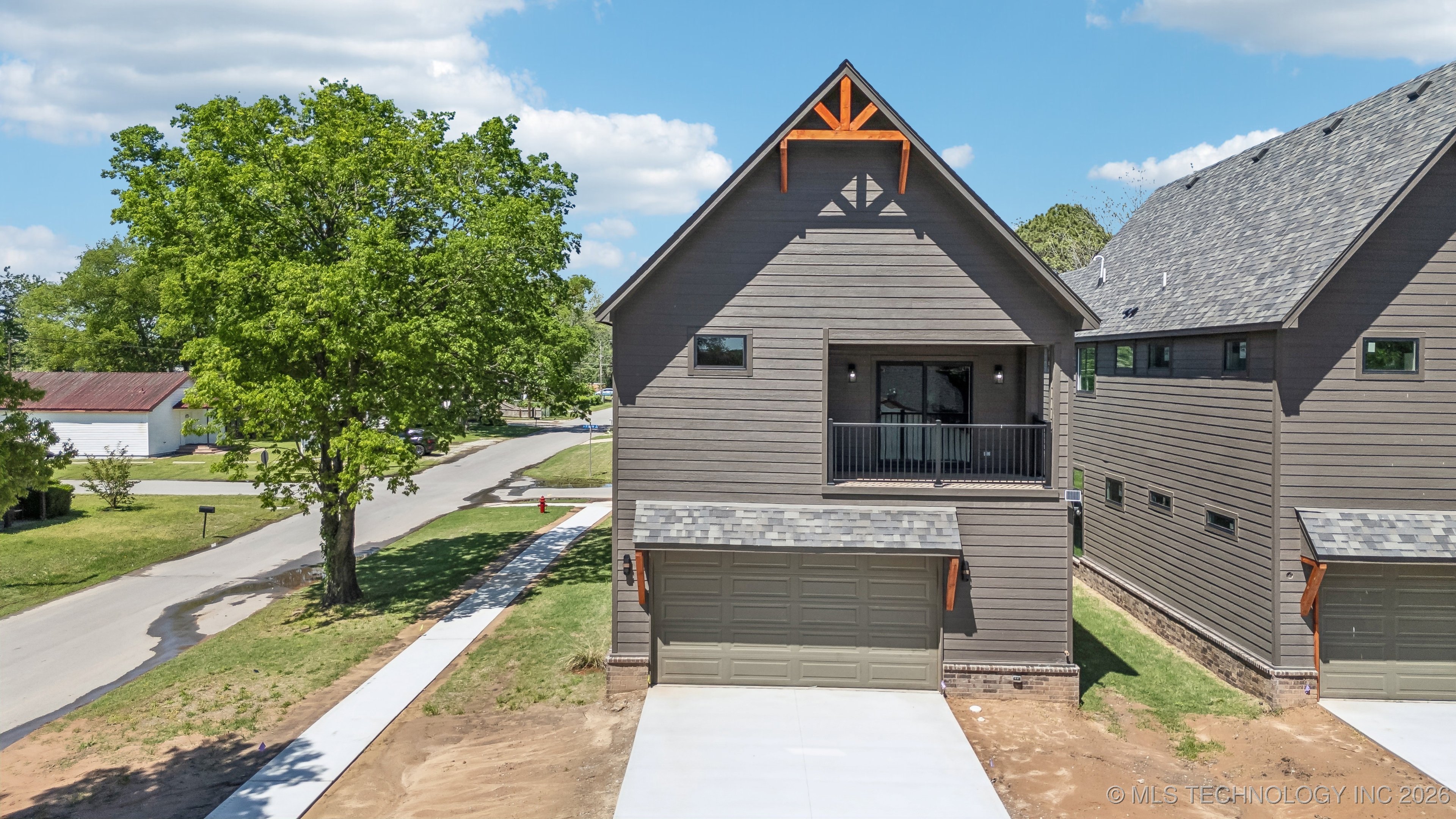 425 W Ft Worth Street Property Photo 43