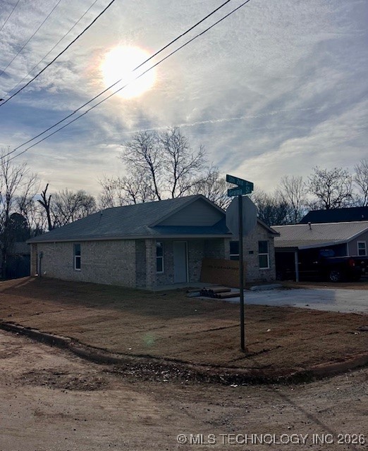 702 S 2nd Avenue Property Photo 2