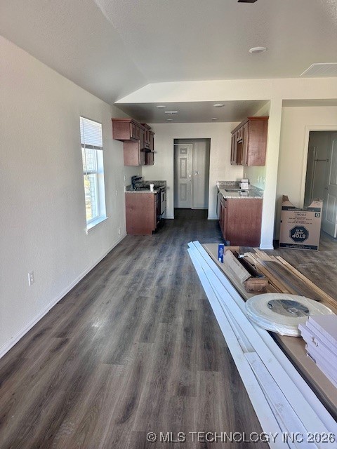 702 S 2nd Avenue Property Photo 6