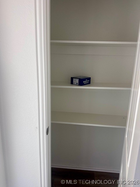 702 S 2nd Avenue Property Photo 8