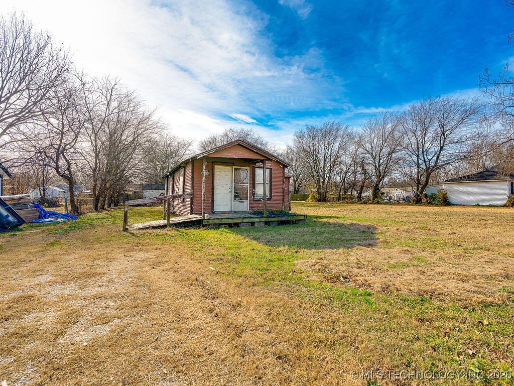 721 W 4th Street Property Photo 4