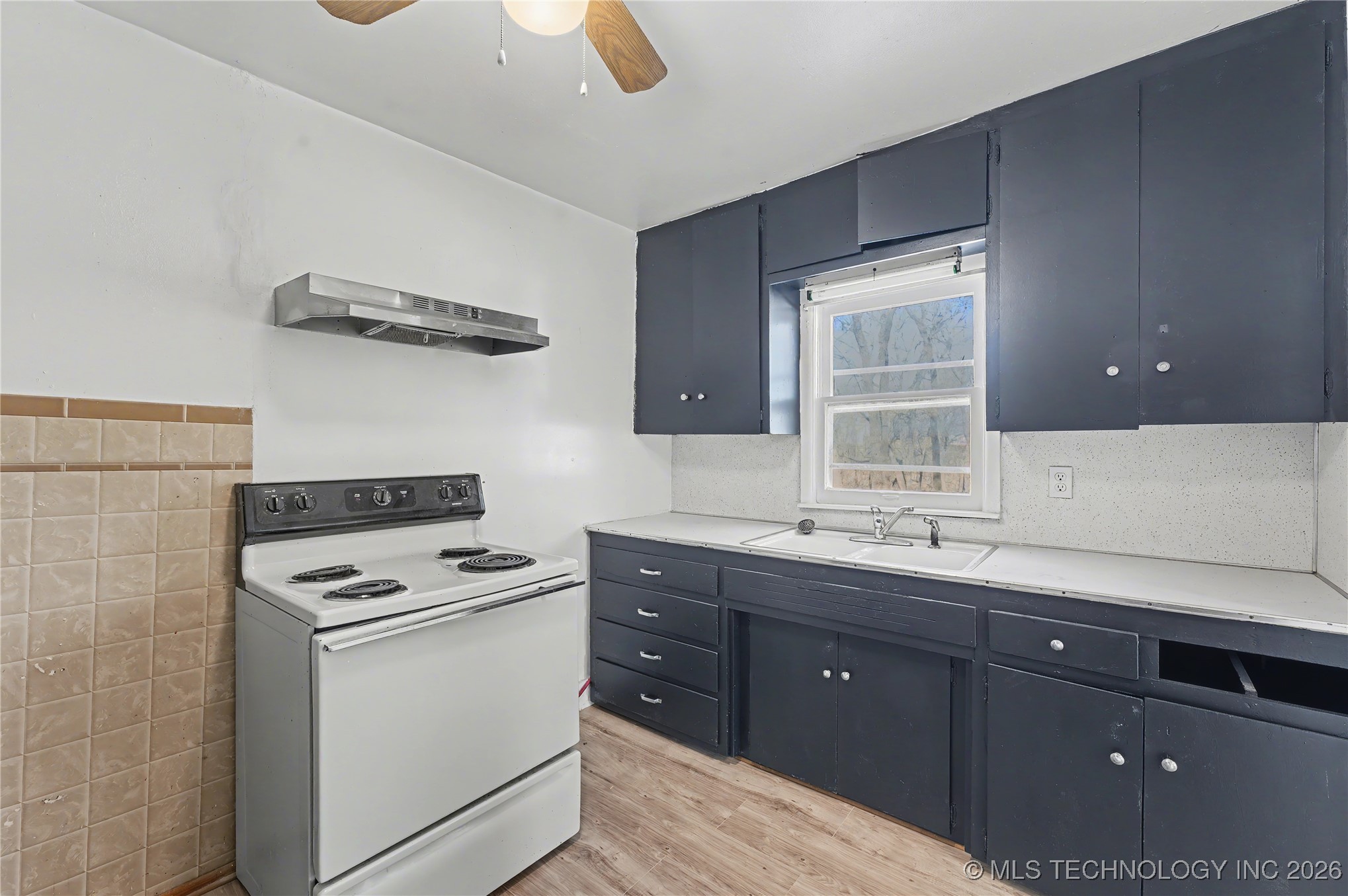 732 N Victor Avenue Property Photo 7