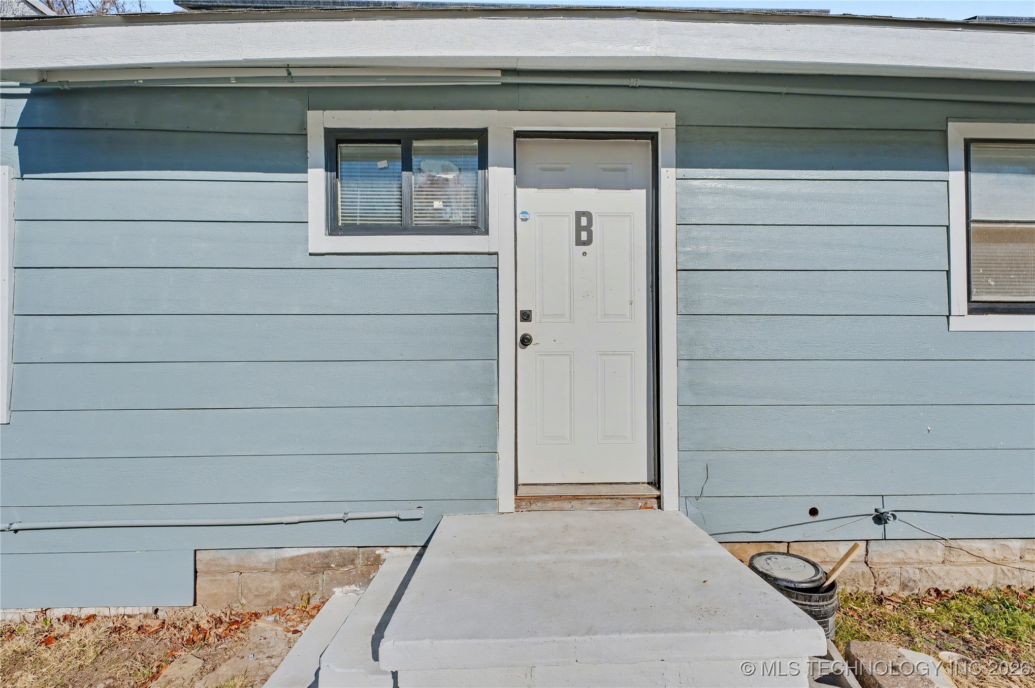 732 N Victor Avenue Property Photo 11