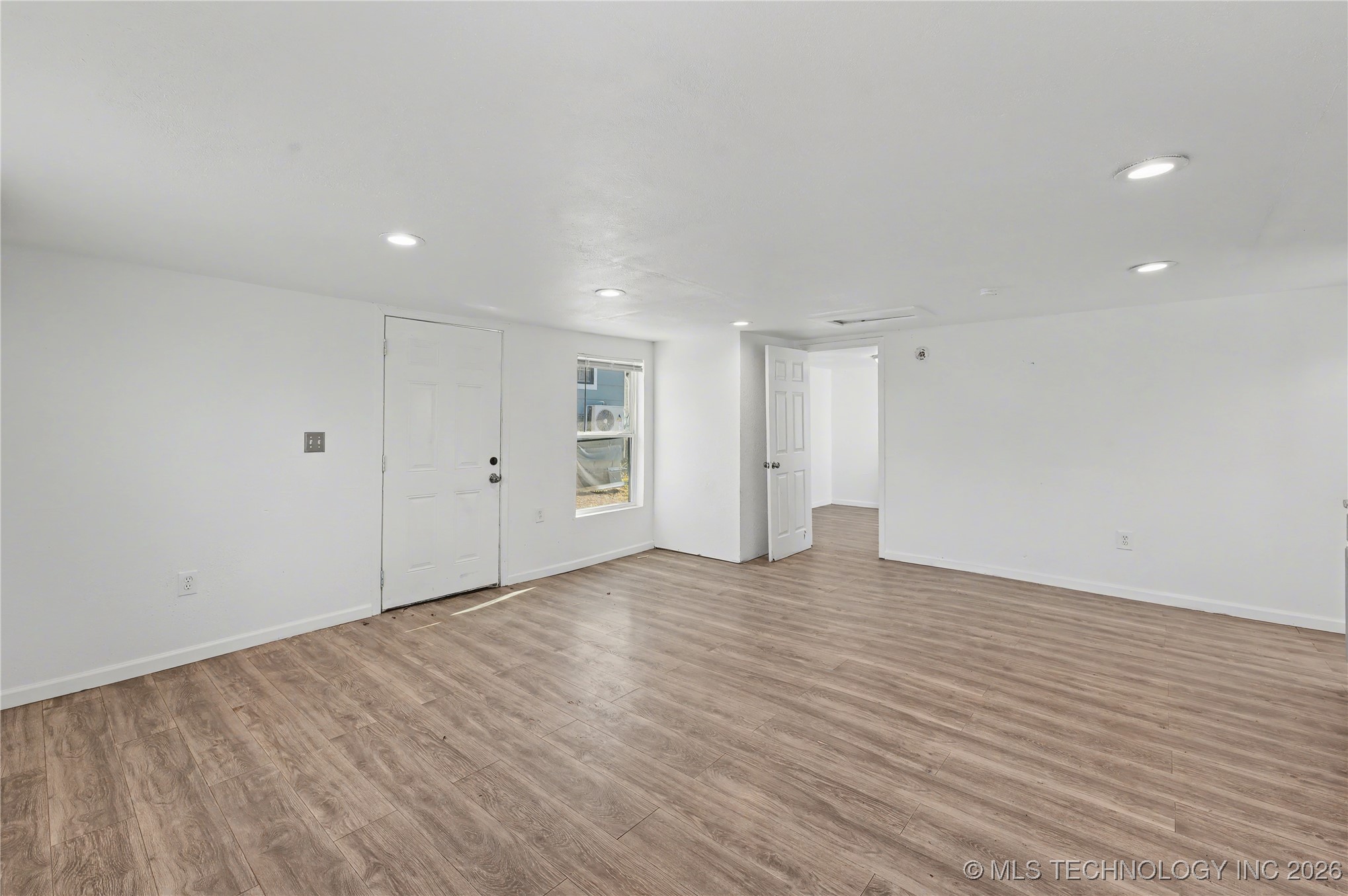 732 N Victor Avenue Property Photo 21