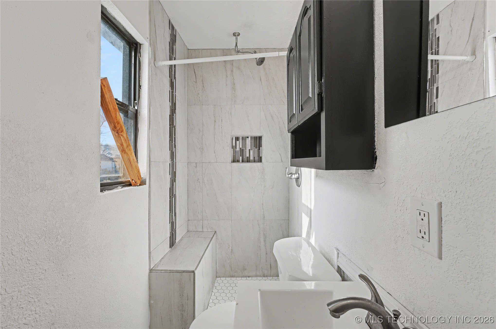 732 N Victor Avenue Property Photo 22