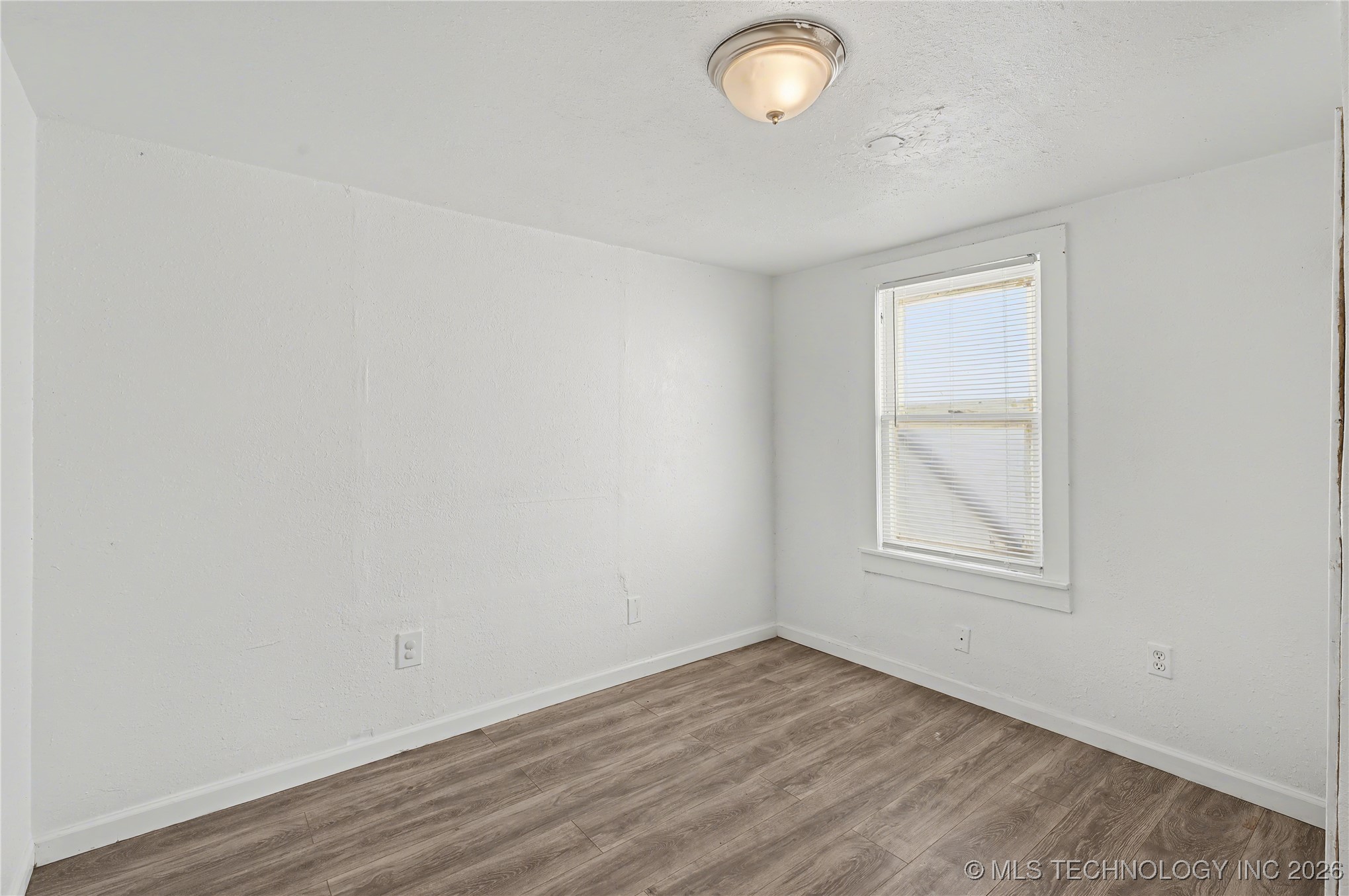 732 N Victor Avenue Property Photo 23