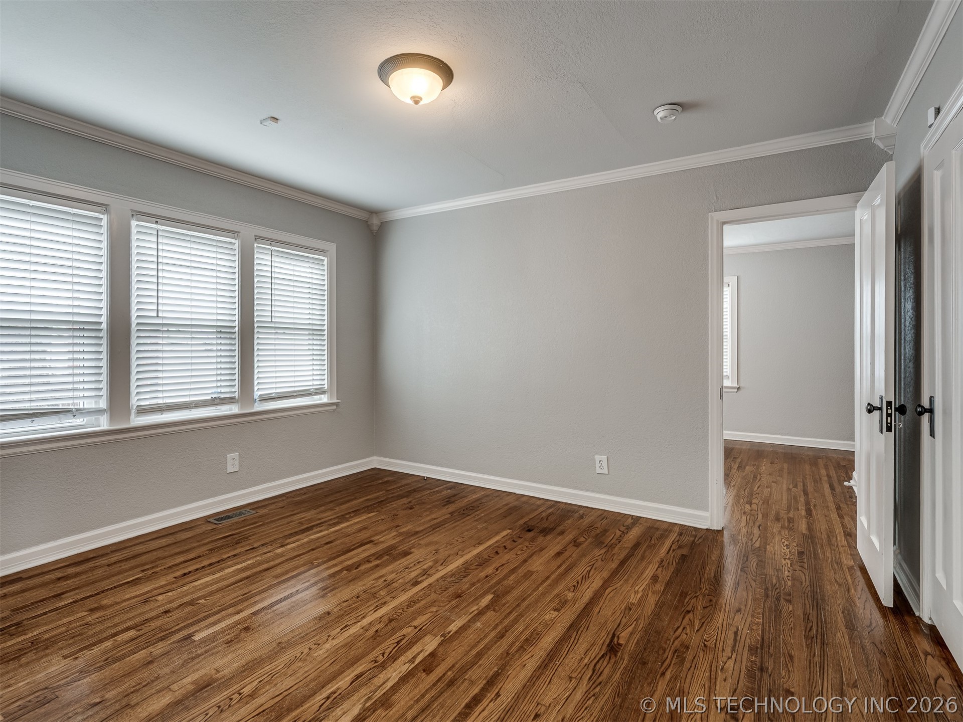 1204 S Columbia Avenue Property Photo 27
