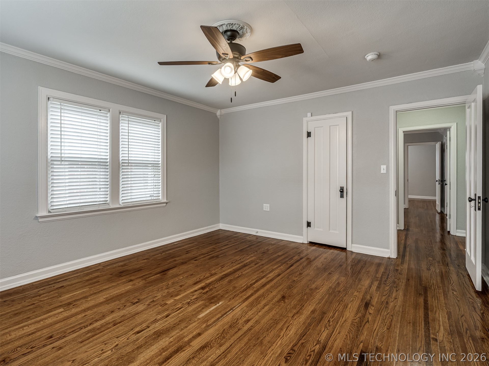 1204 S Columbia Avenue Property Photo 32