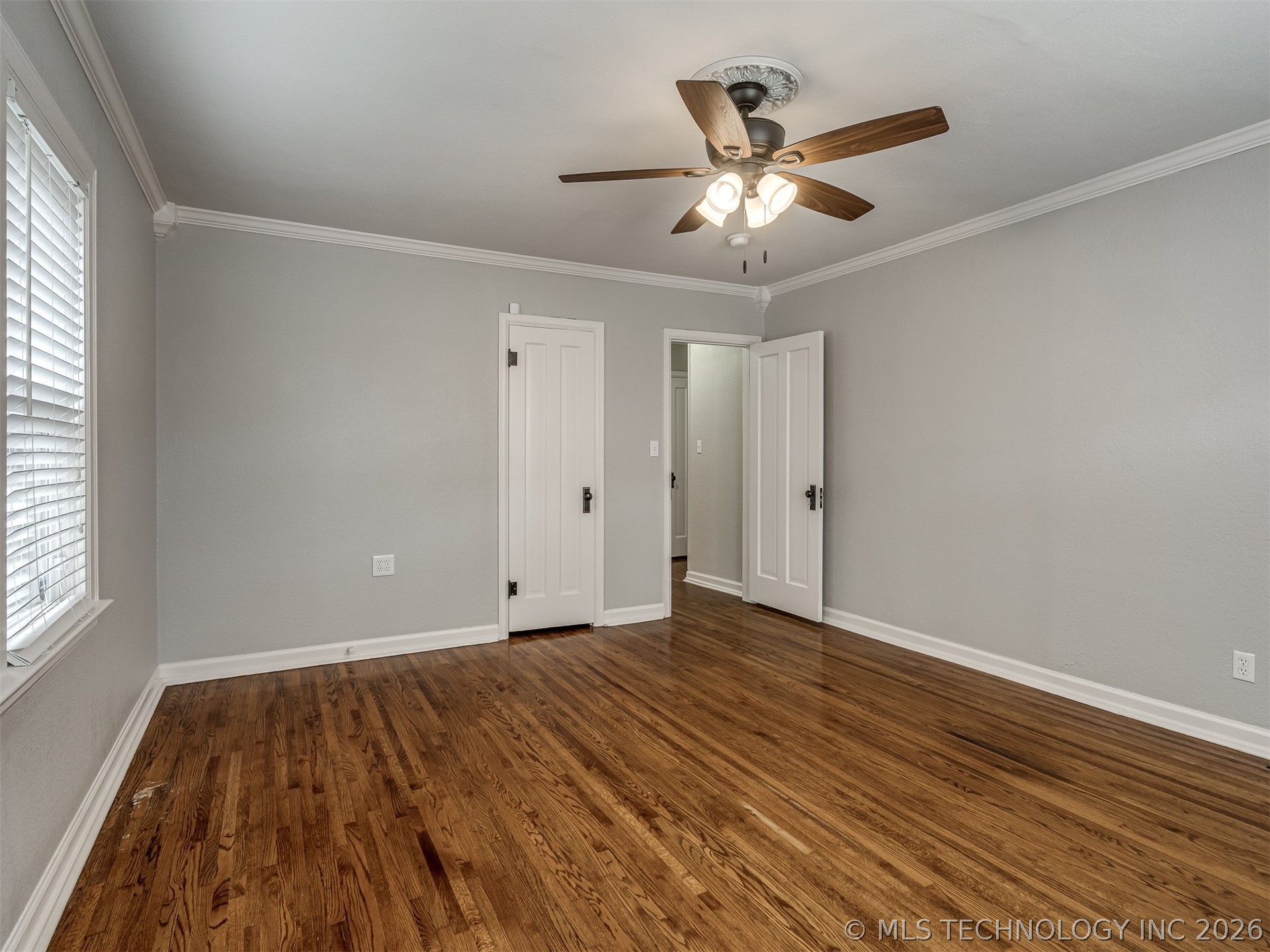1204 S Columbia Avenue Property Photo 33