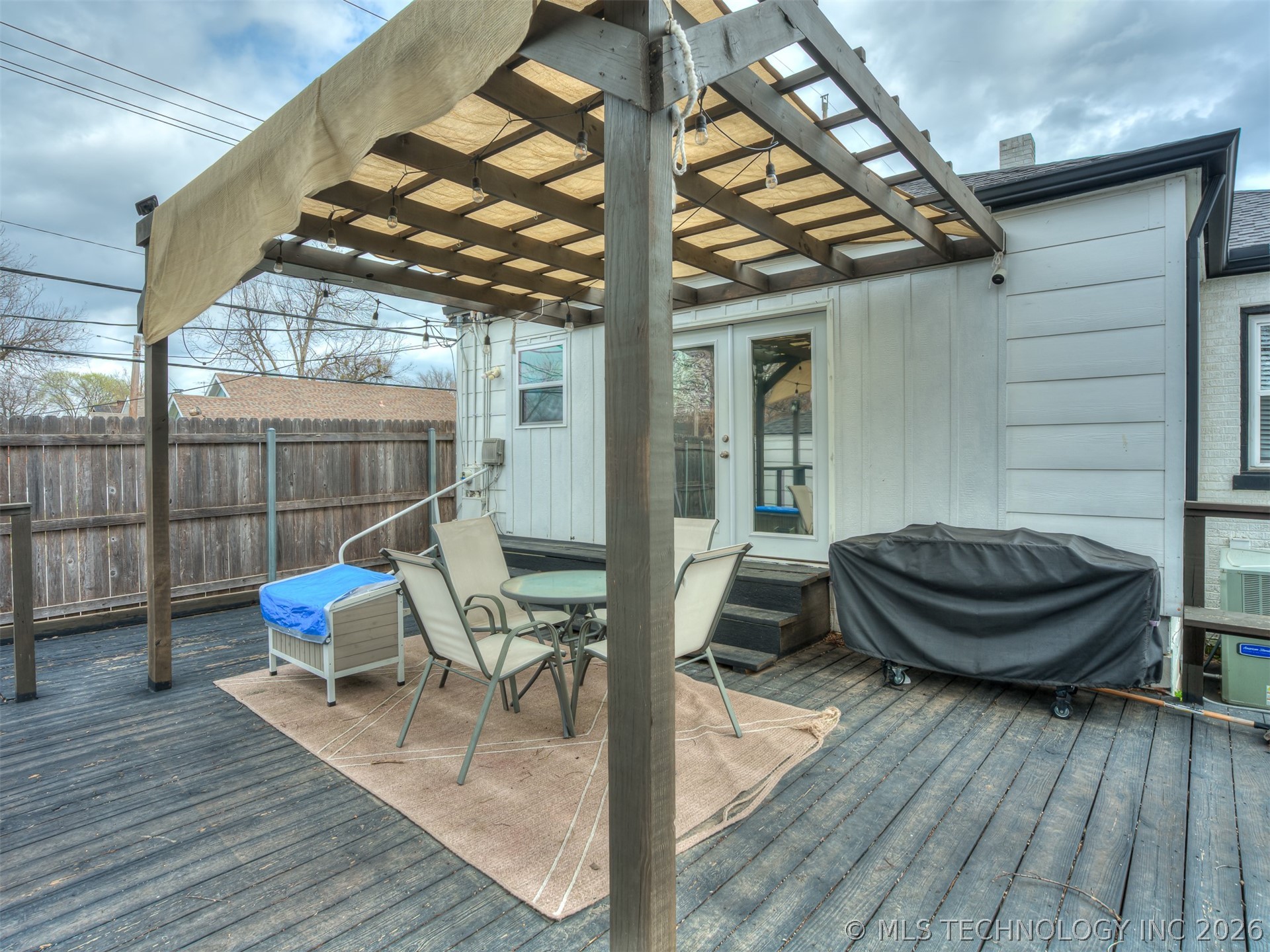 1204 S Columbia Avenue Property Photo 40