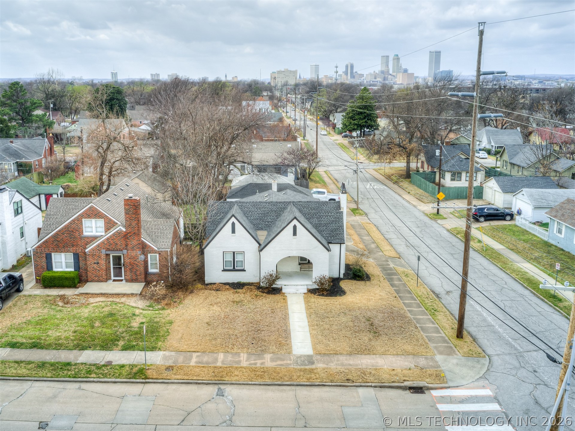 1204 S Columbia Avenue Property Photo 46