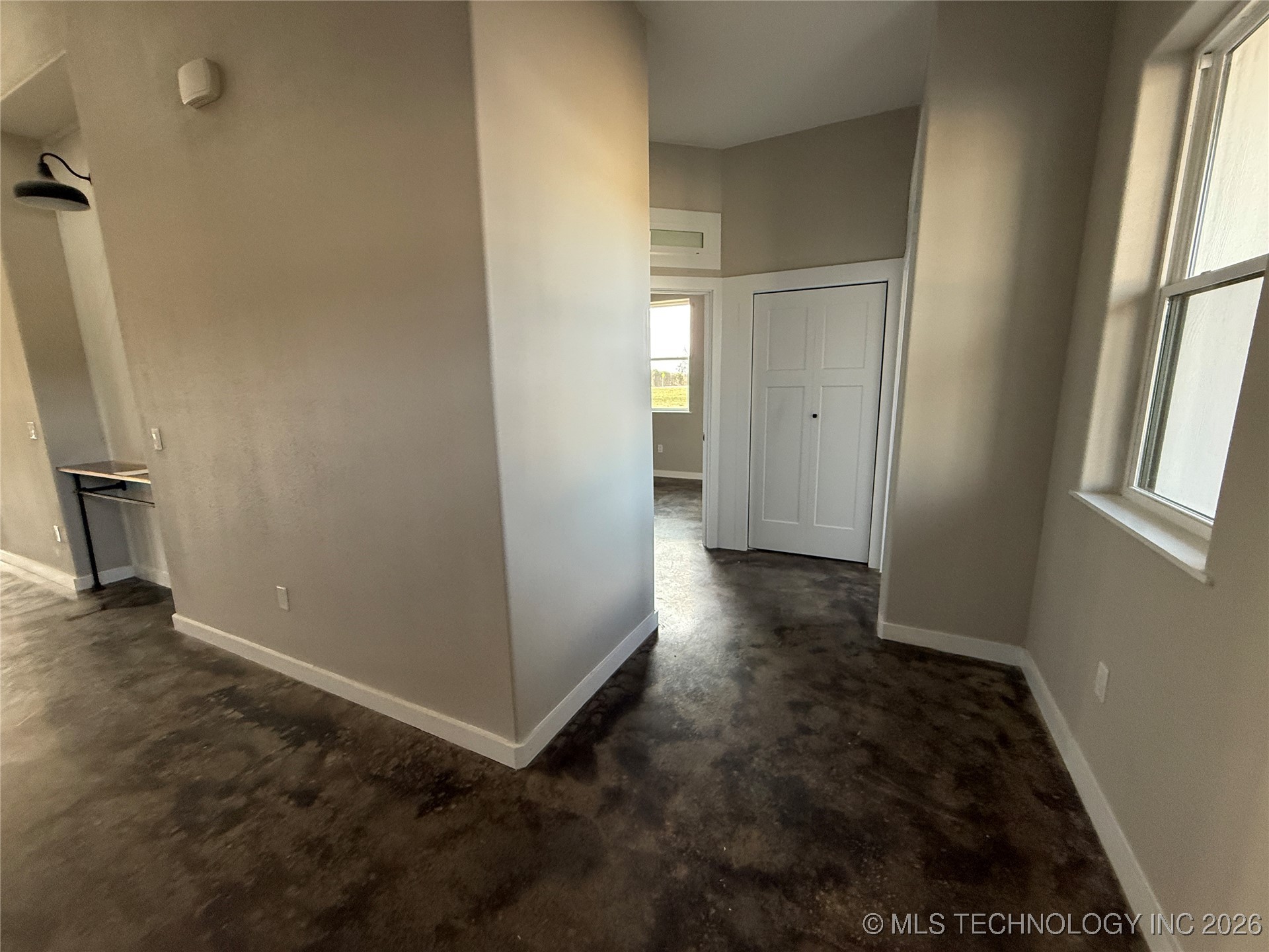 816 W Brewer Property Photo 8