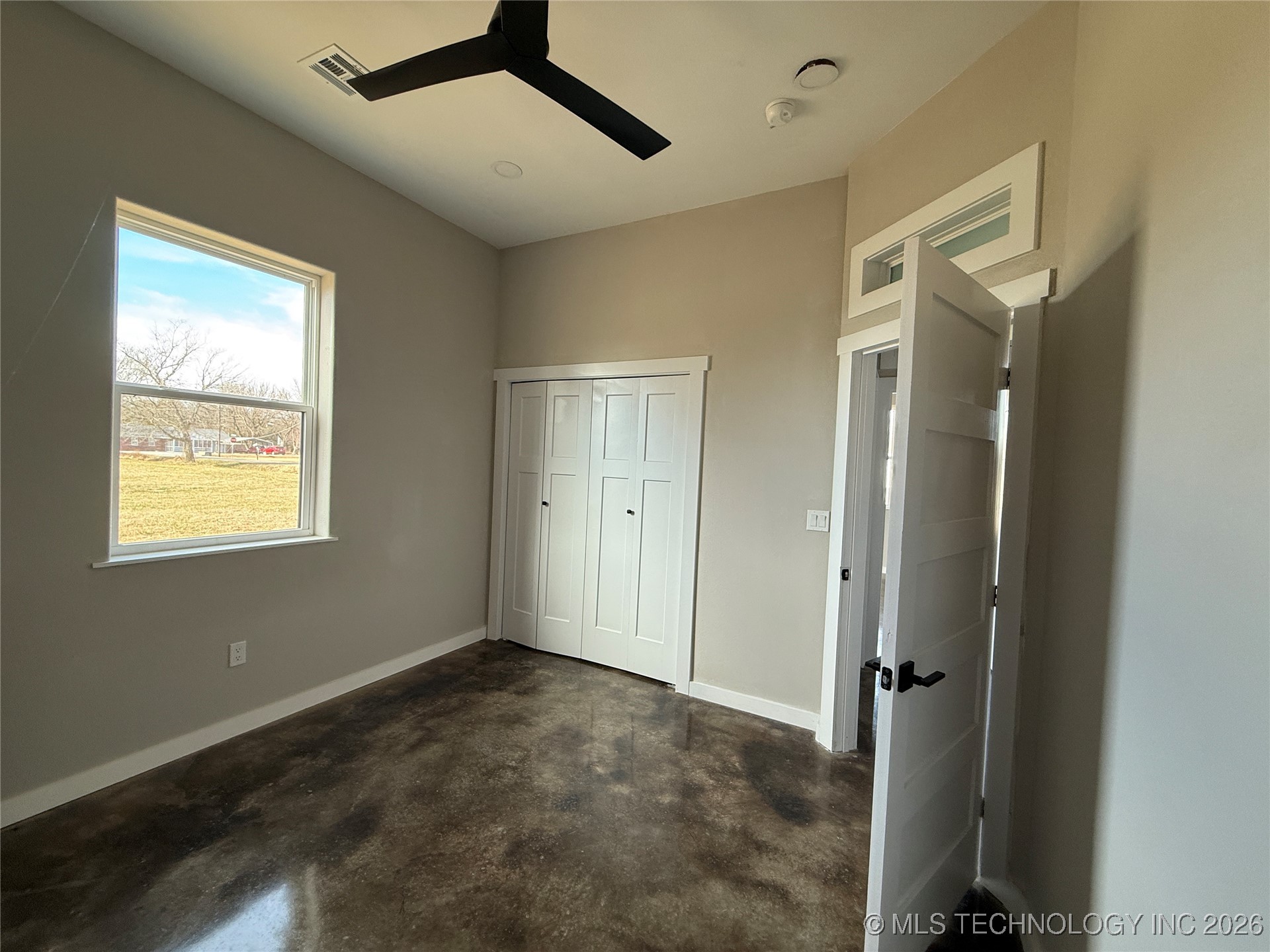 816 W Brewer Property Photo 12