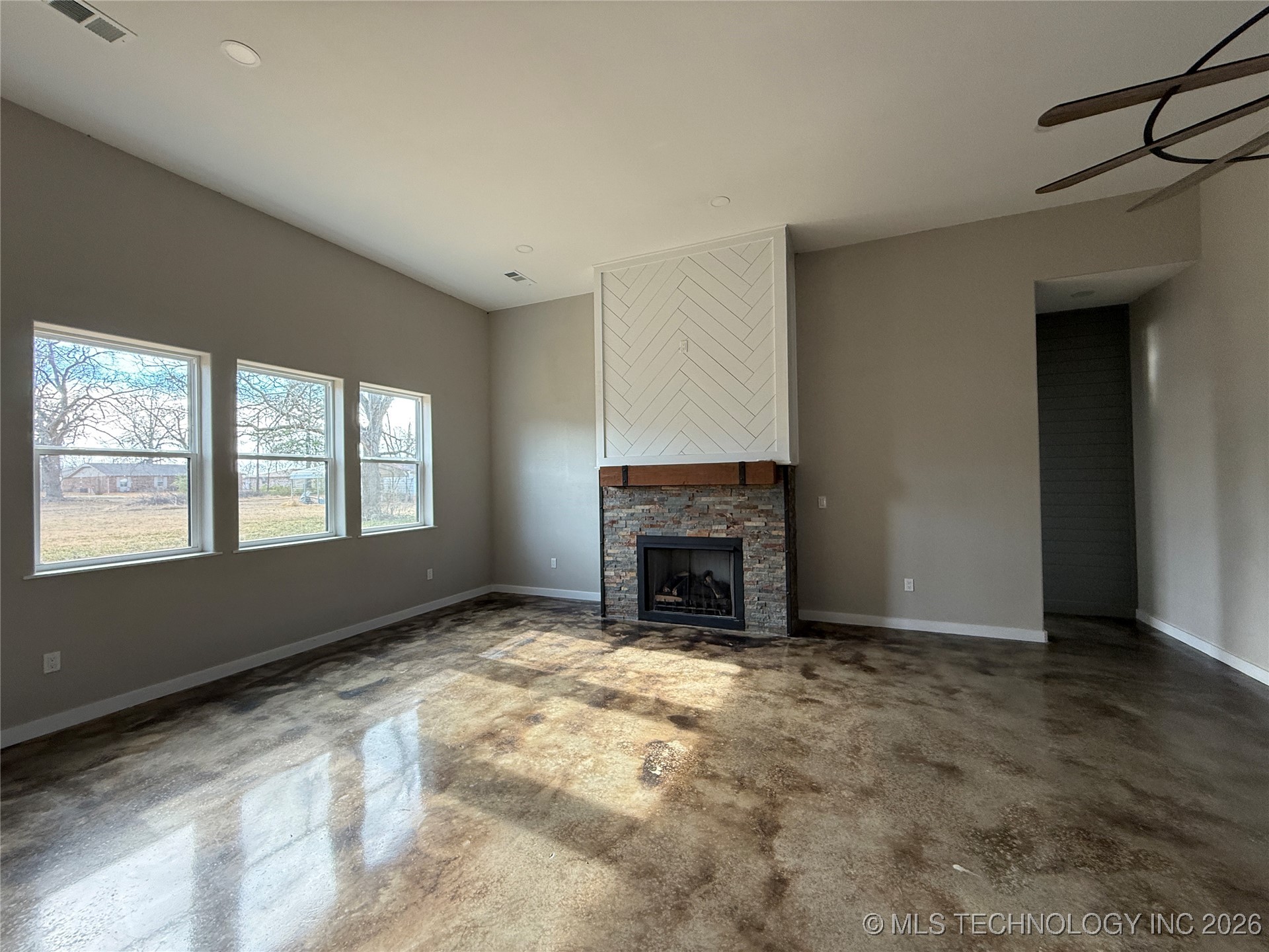 816 W Brewer Property Photo 42