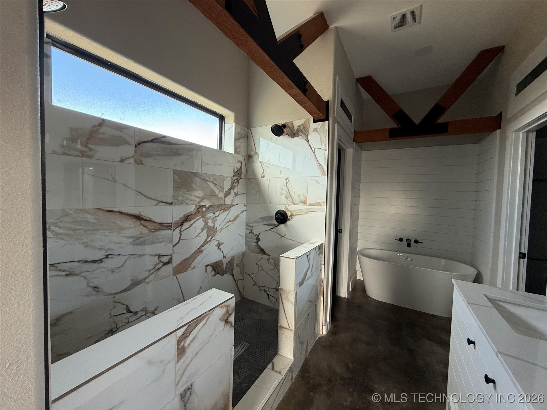 816 W Brewer Property Photo 45