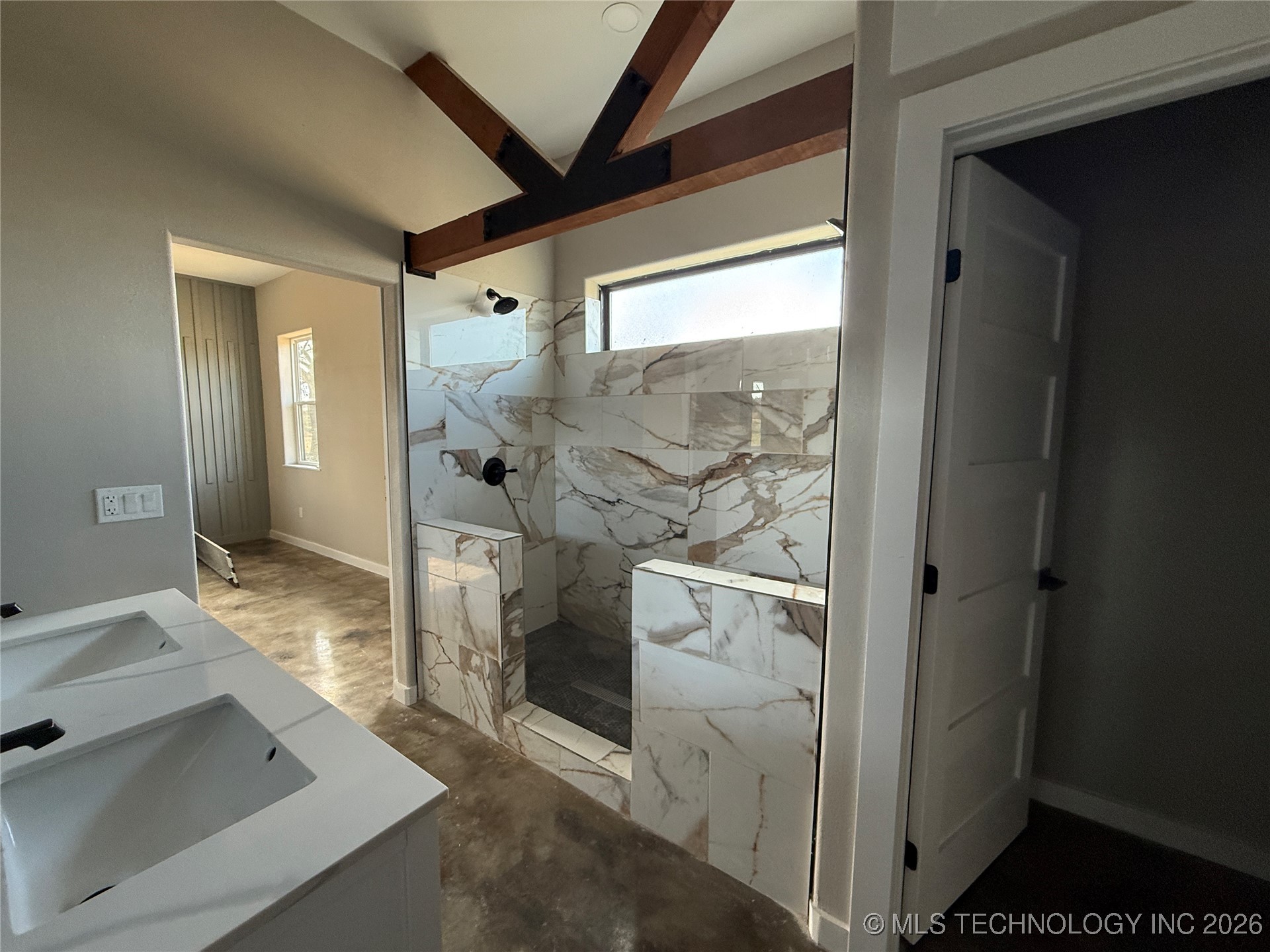 816 W Brewer Property Photo 48