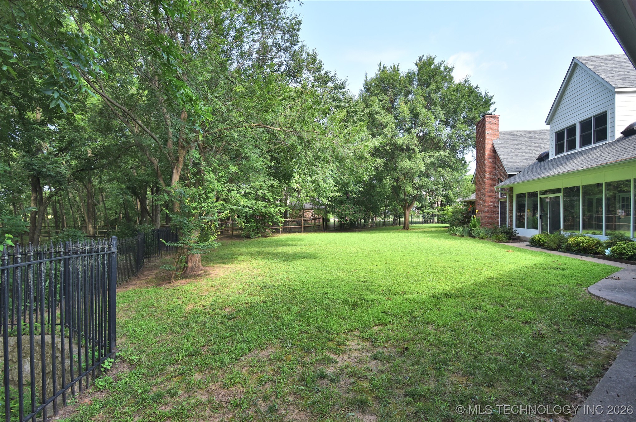 13706 S 18th Street Property Photo 23