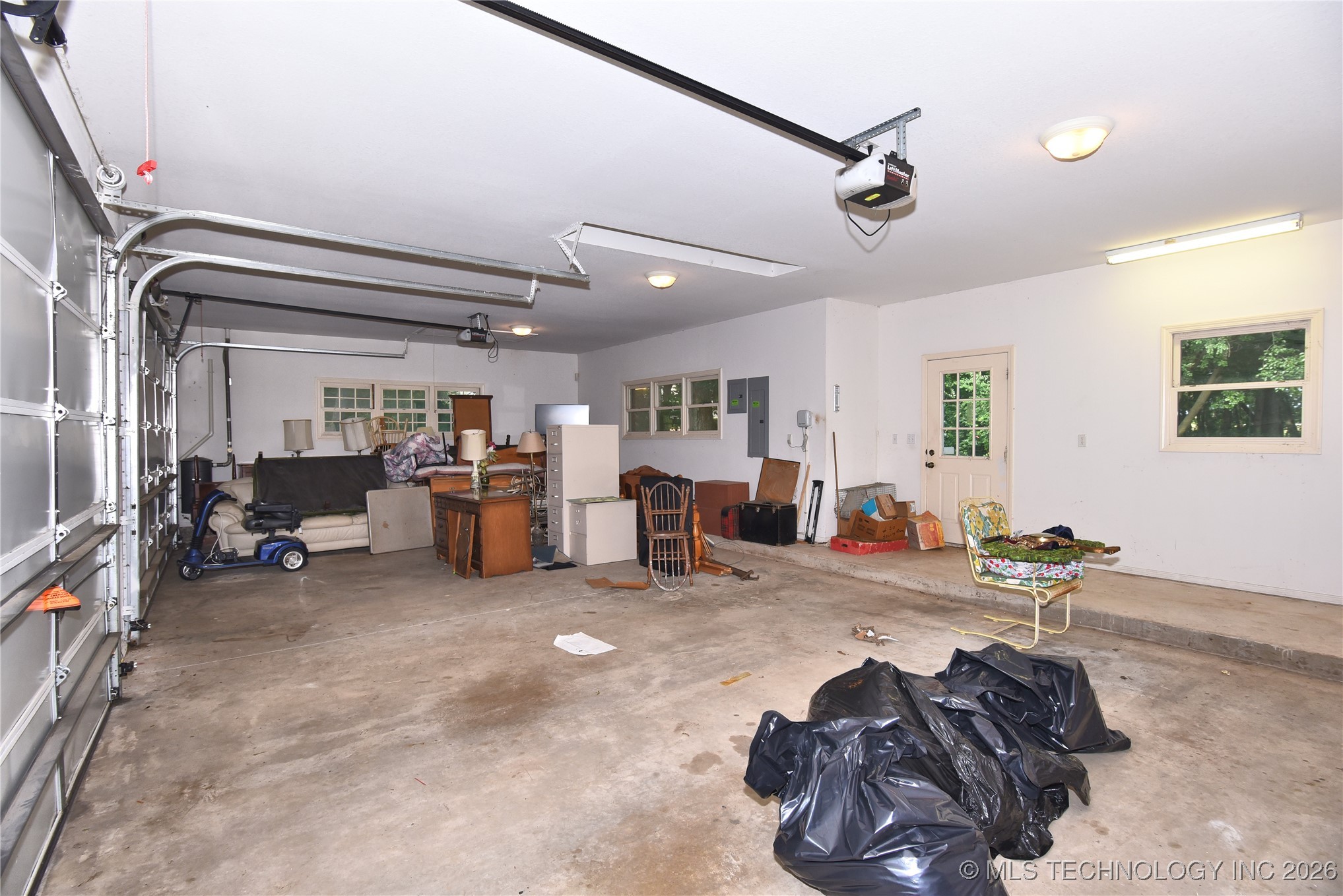 13706 S 18th Street Property Photo 35