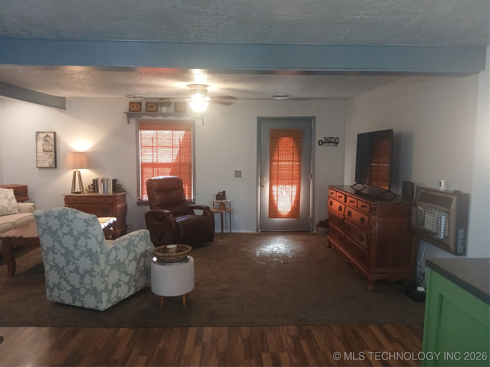 906 1st Street Property Photo 9