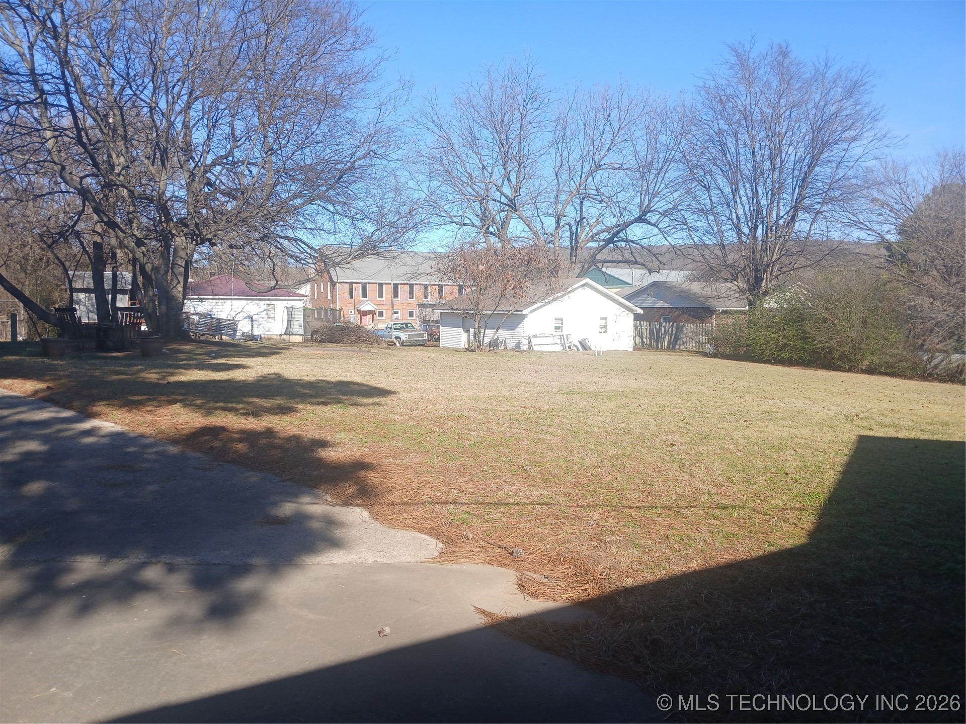 906 1st Street Property Photo 28