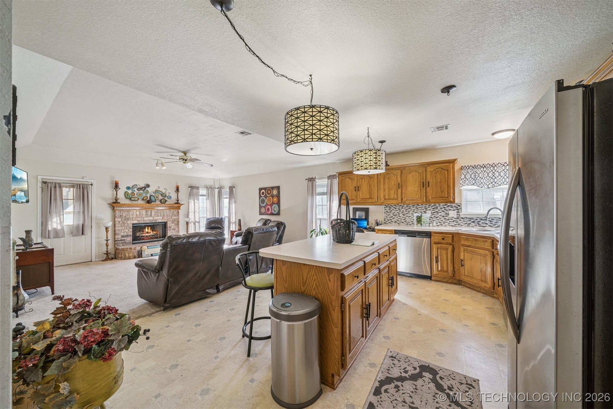 6607 Silver Oak Terrace W Property Photo 7