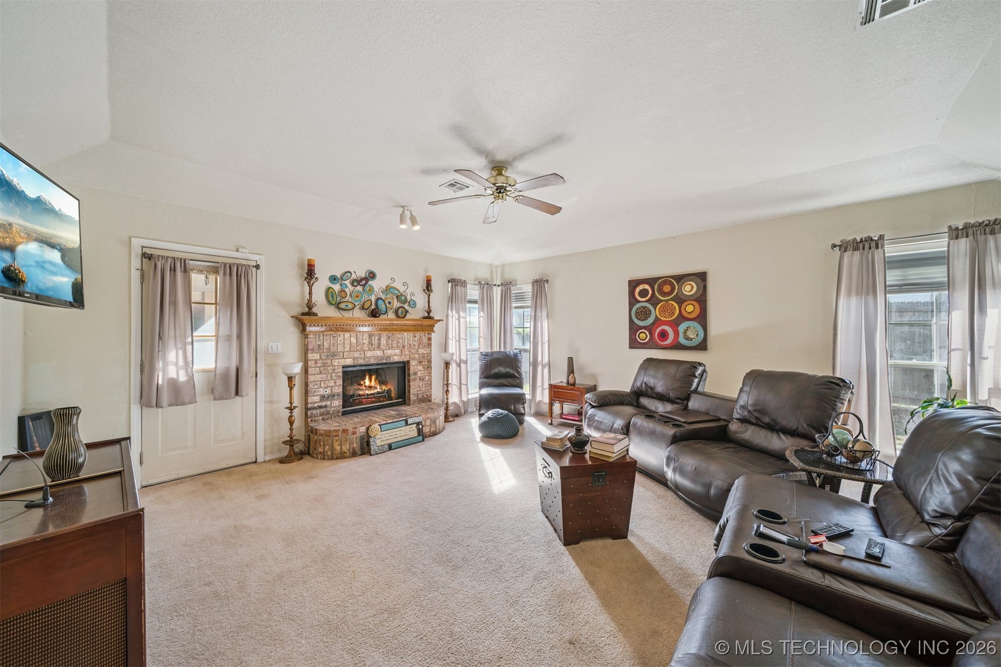 6607 Silver Oak Terrace W Property Photo 10