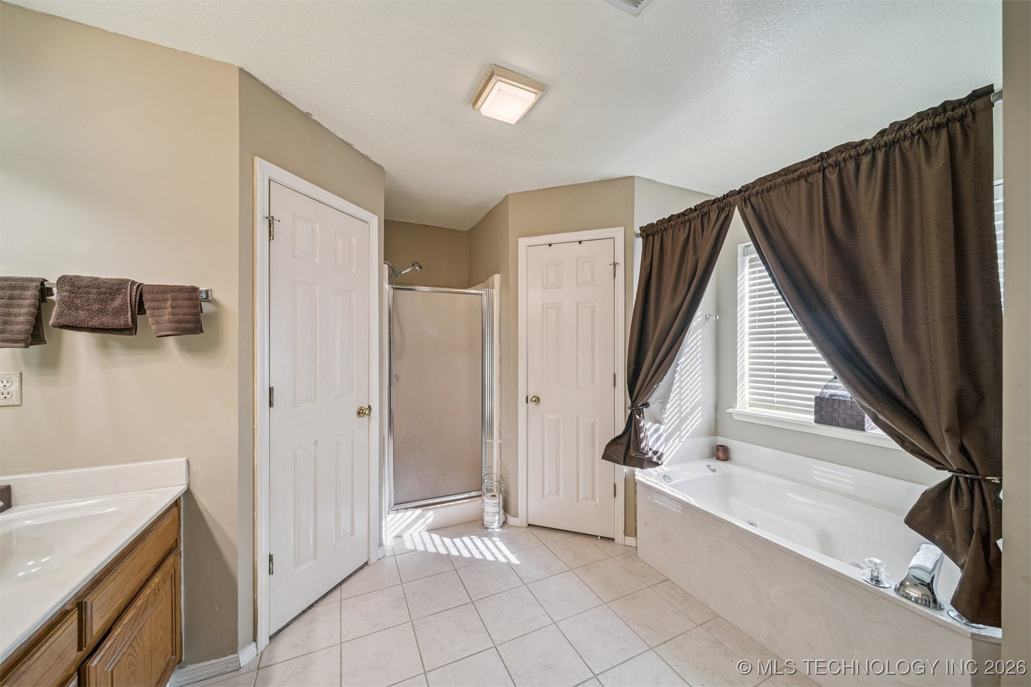 6607 Silver Oak Terrace W Property Photo 16