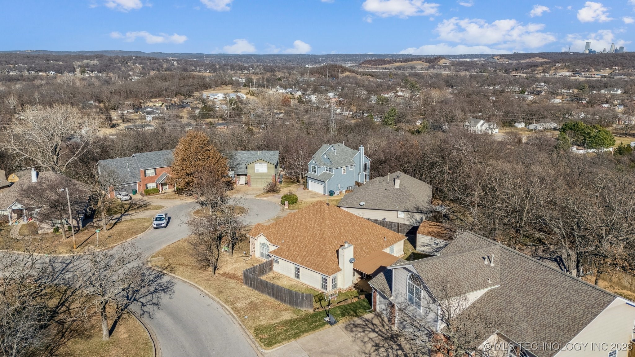 6607 Silver Oak Terrace W Property Photo 24