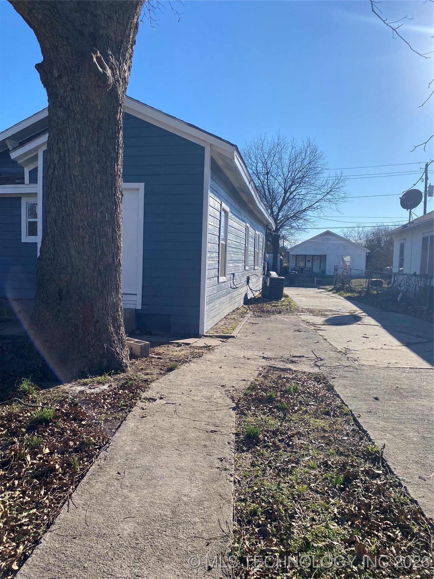 913 2nd Nw Property Photo 2