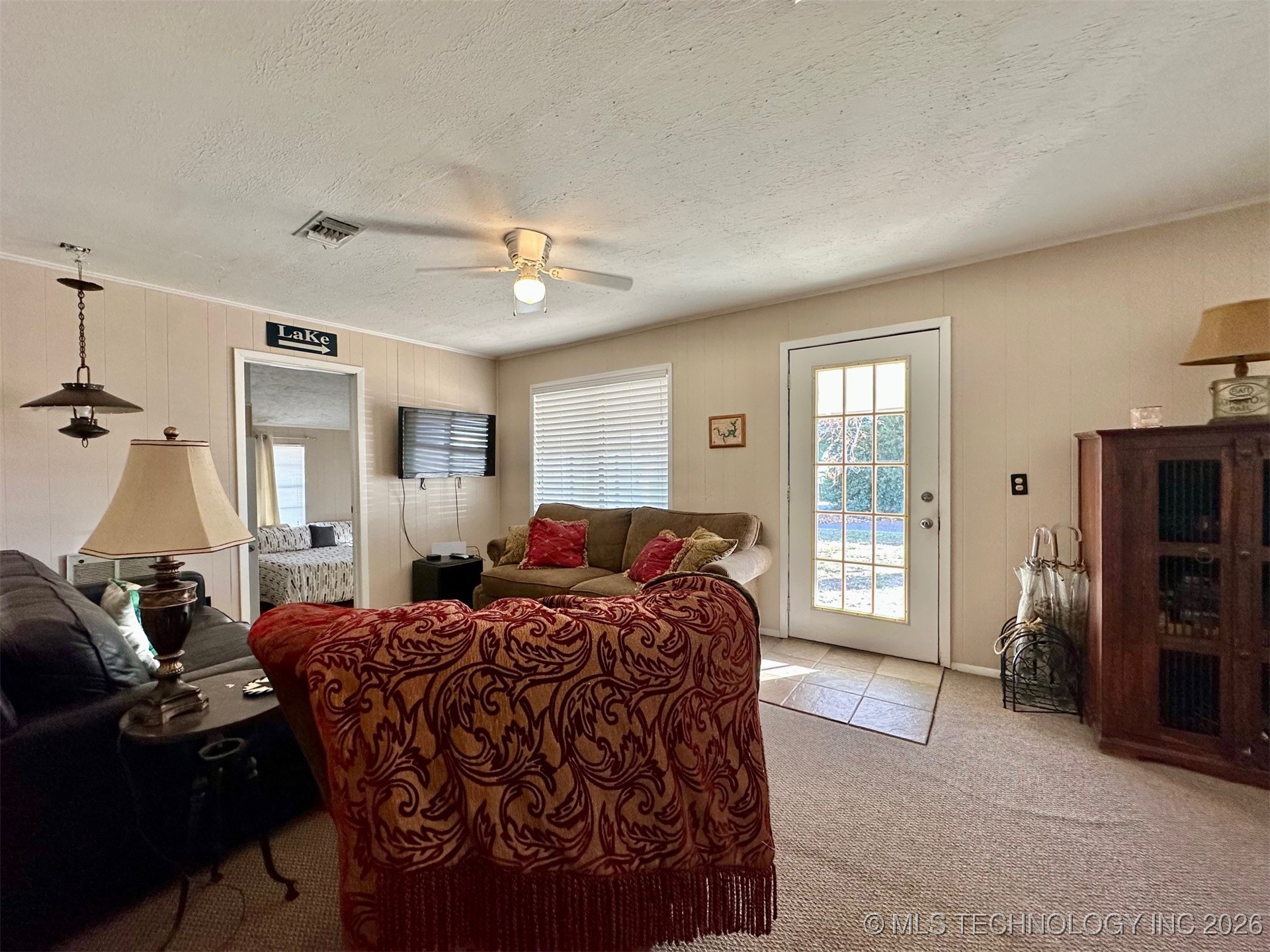 12158 Landing Drive Property Photo 6