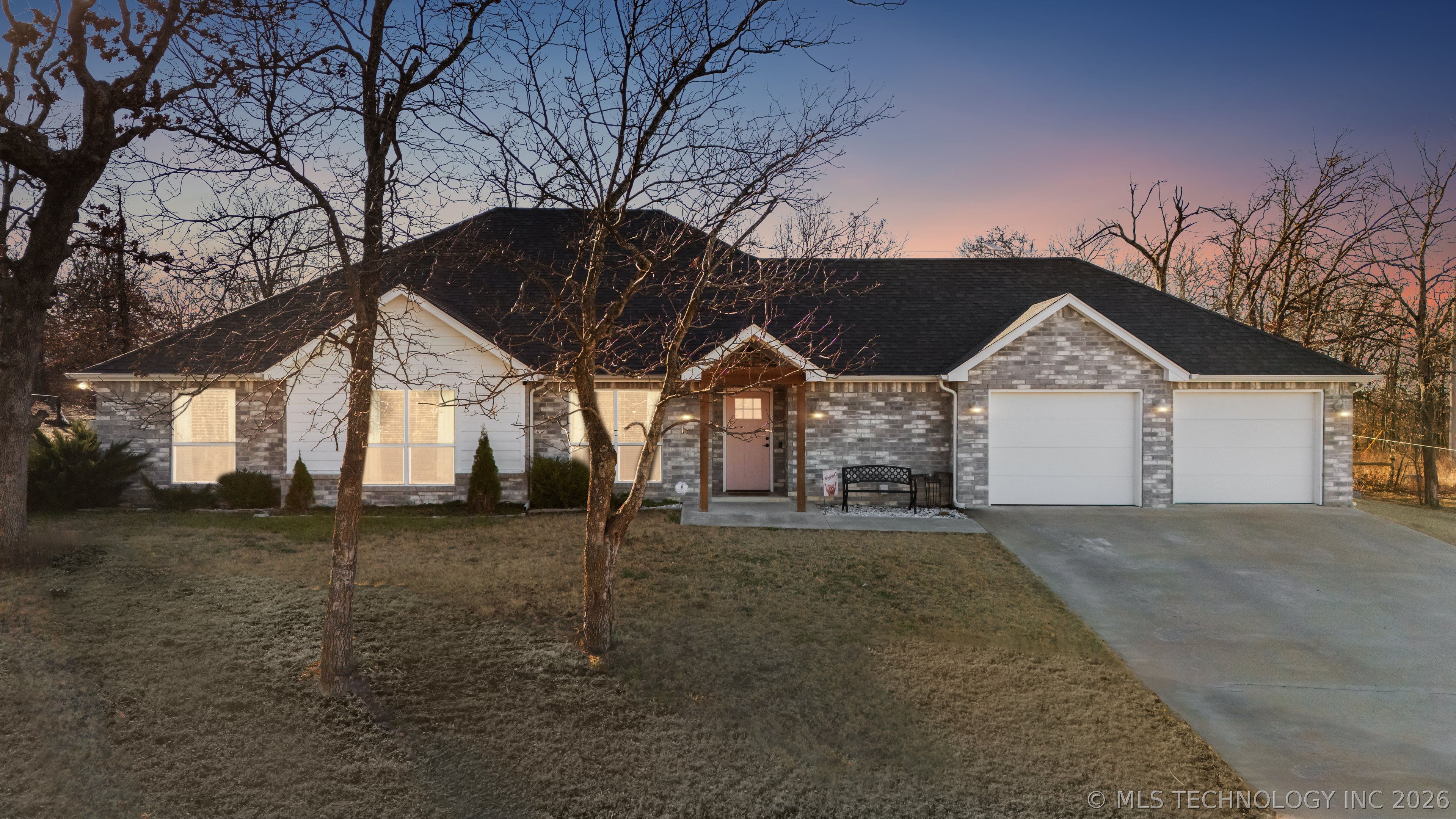 10556 Cross Oaks Drive Property Photo 1