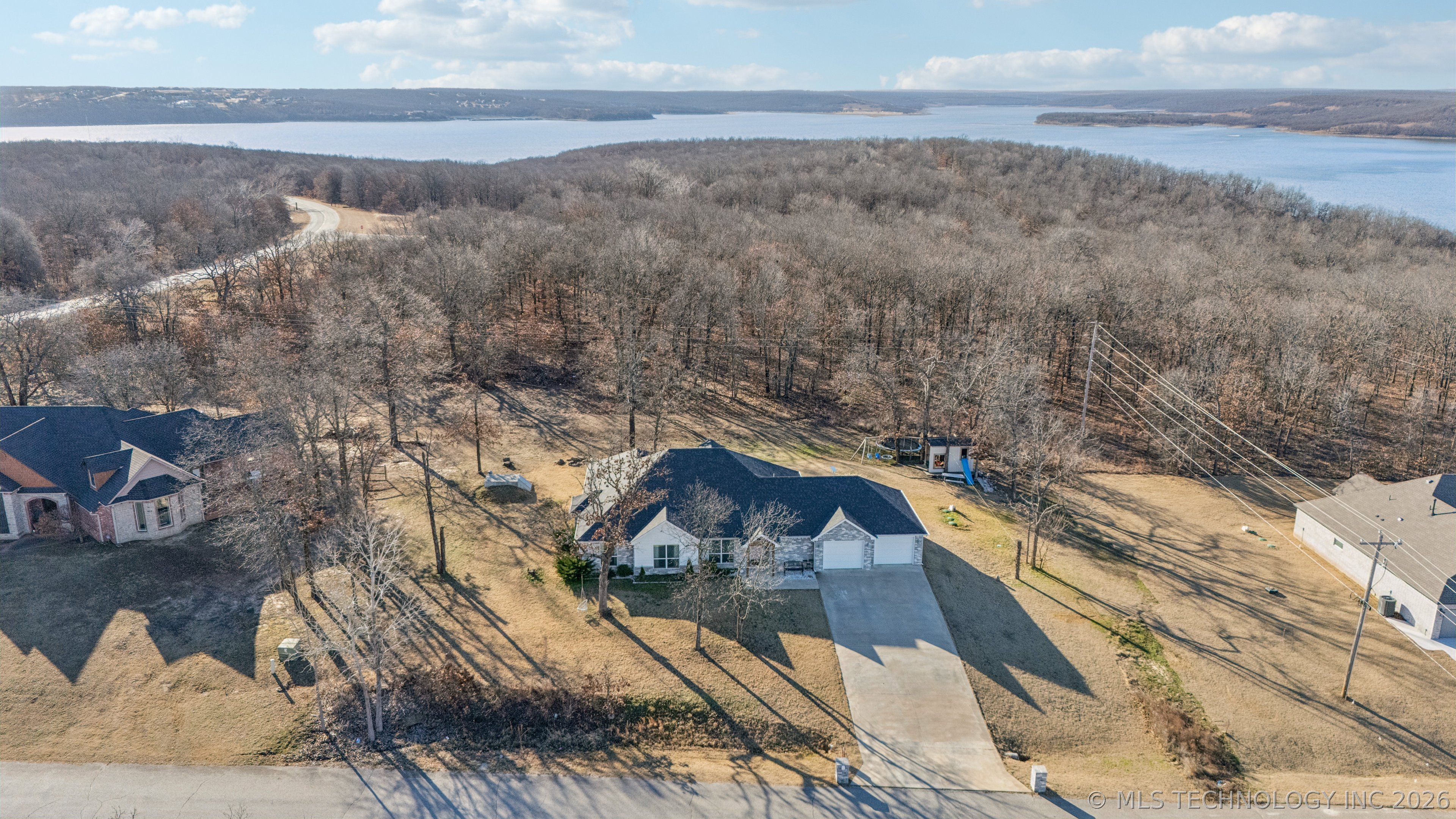 10556 Cross Oaks Drive Property Photo 3